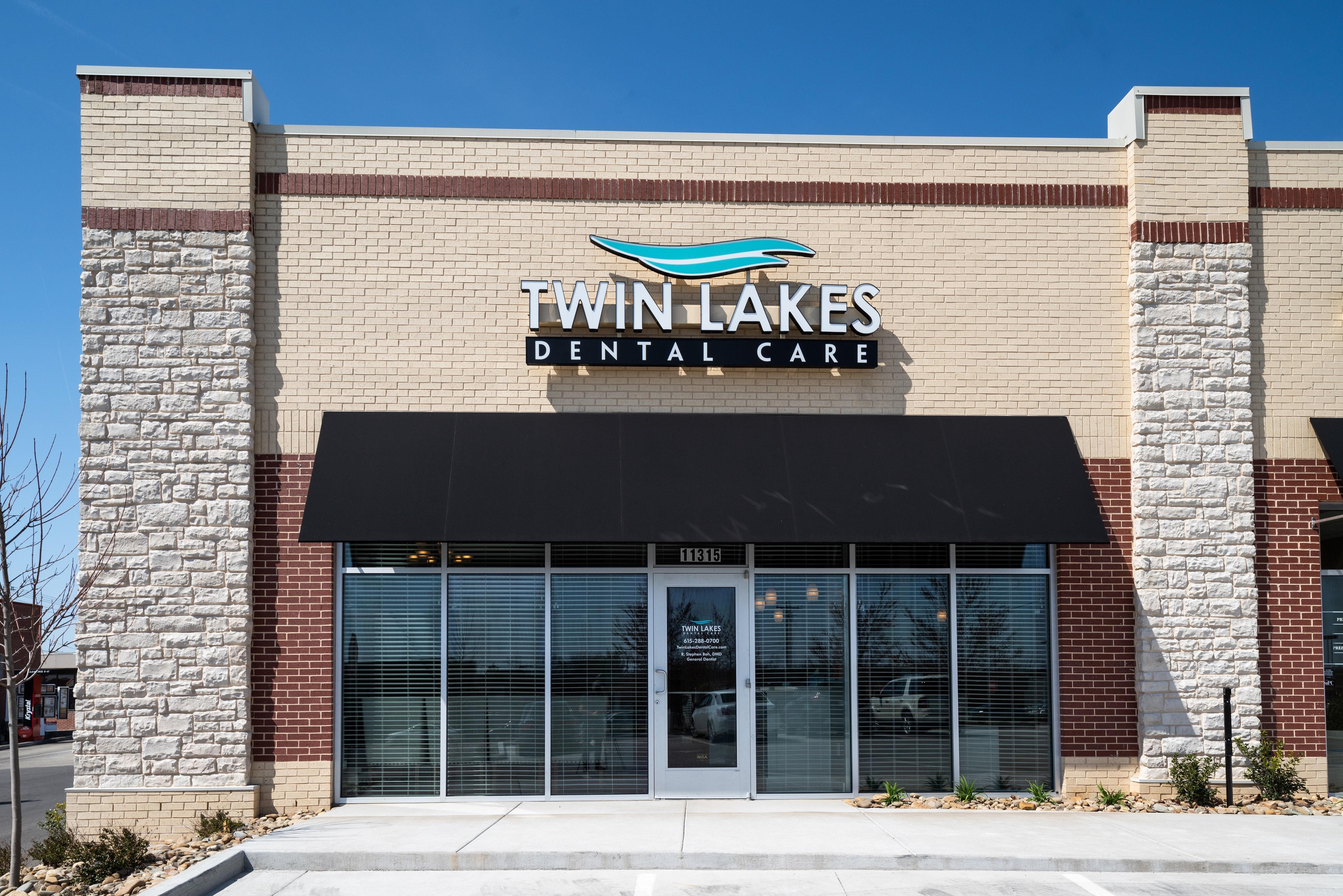 Twin Lakes Dental Care Photo