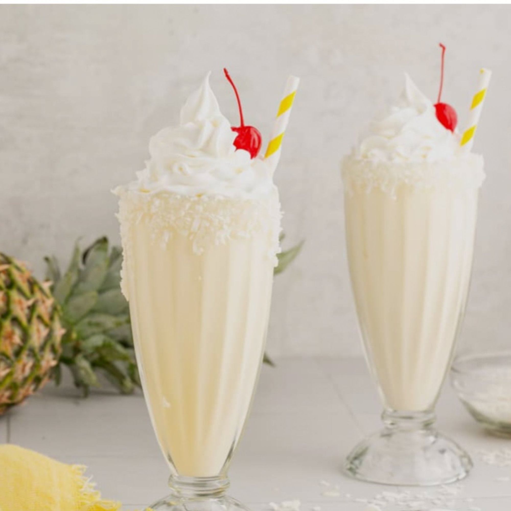 Large pineapple shake