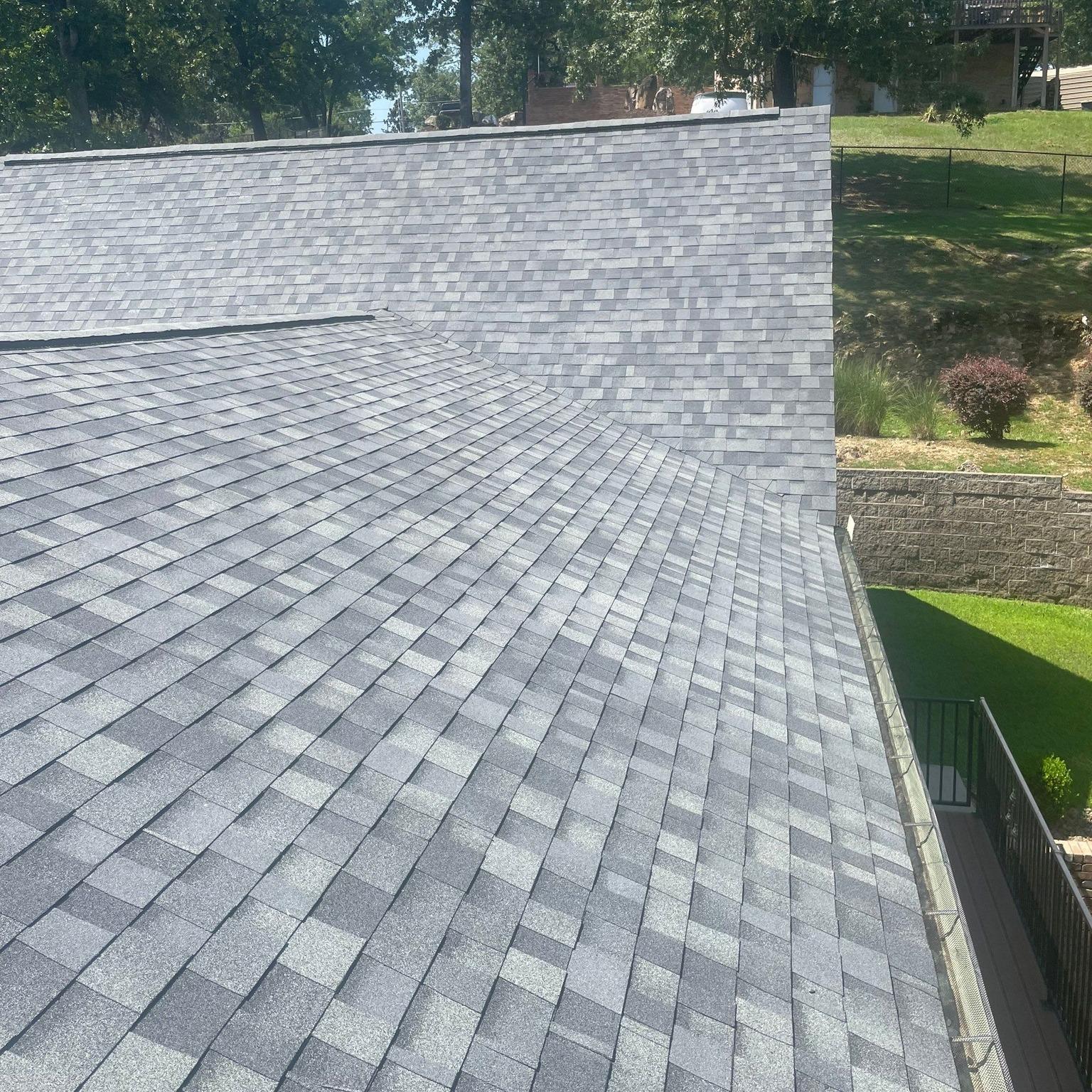 Brown's Roofing Image