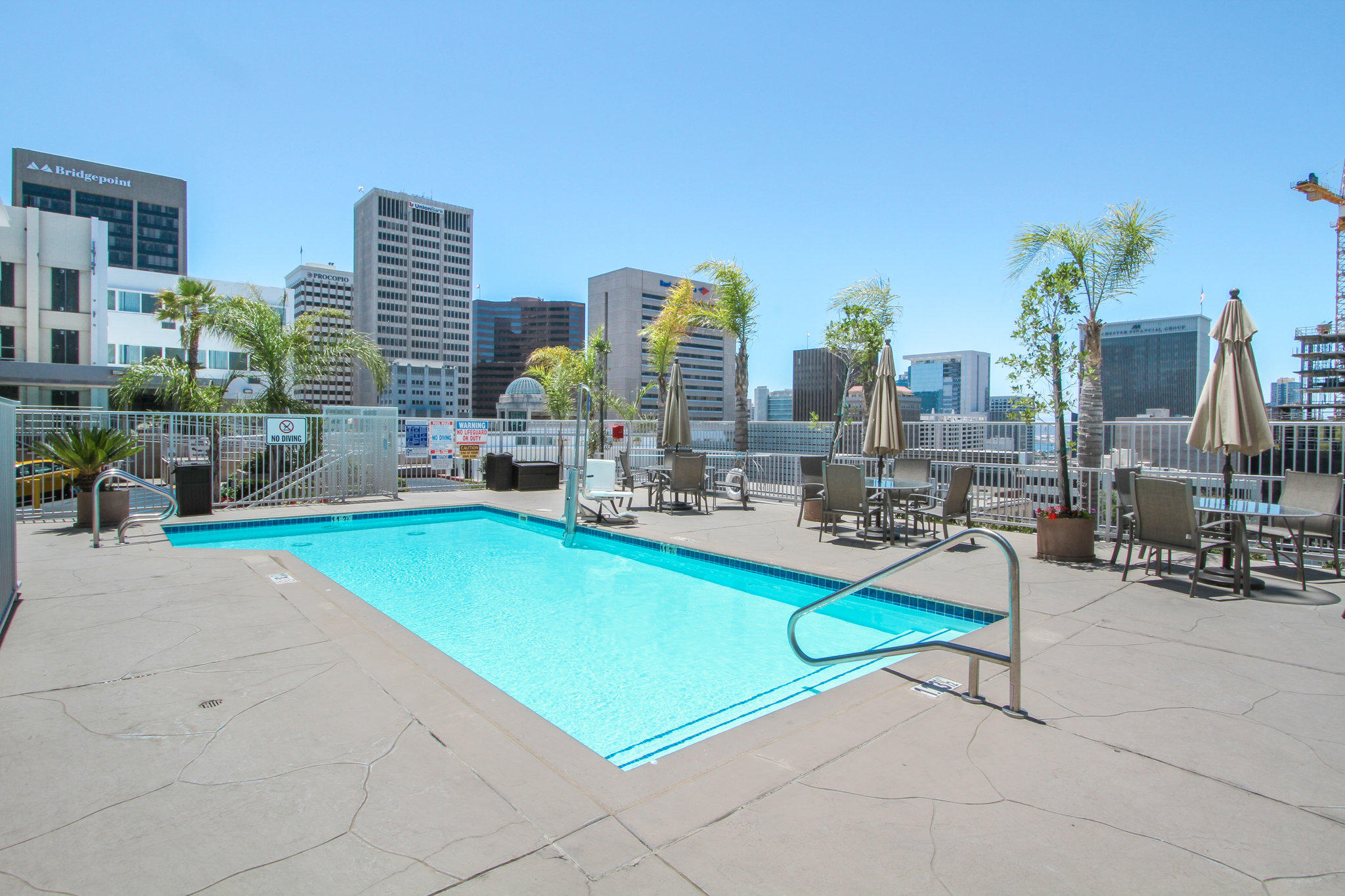 Holiday Inn Express San Diego Downtown Photo