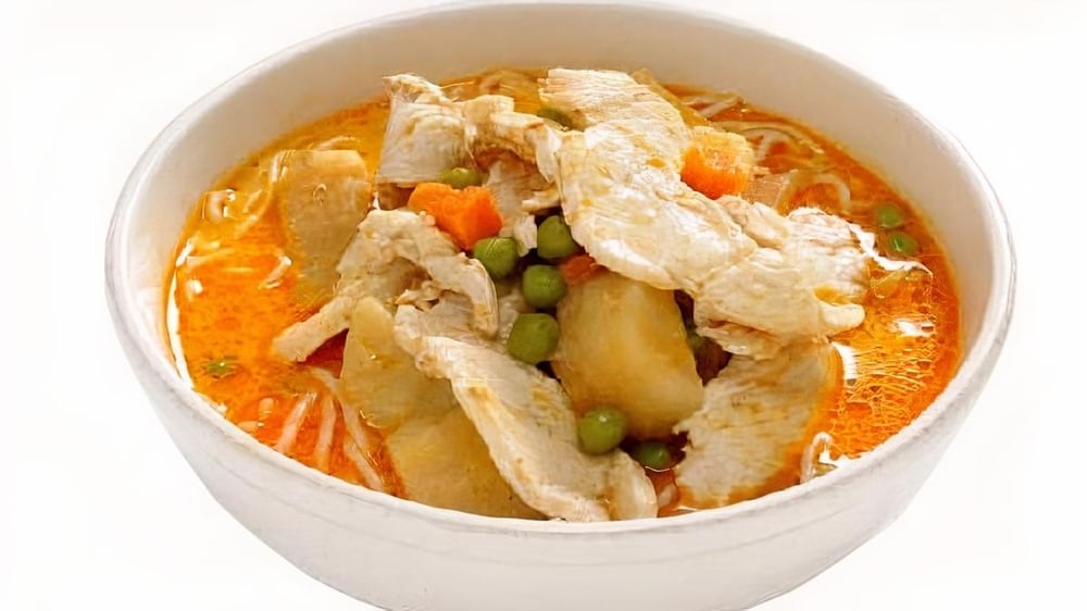 9. Curry Chicken with Vermicelli