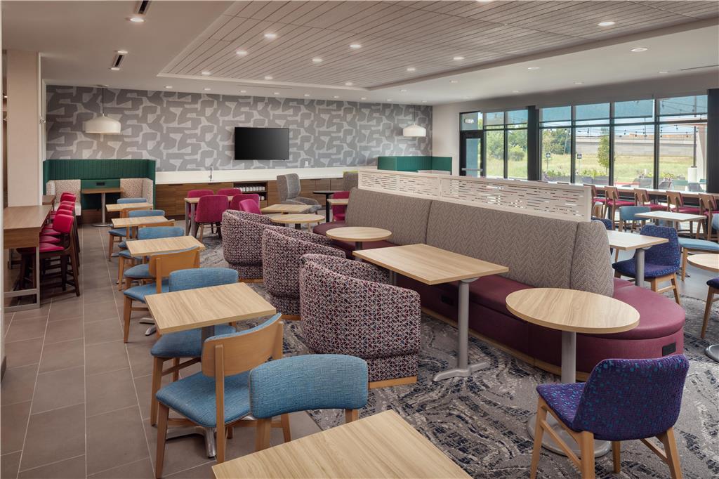 Home2 Suites by Hilton Bastrop Image