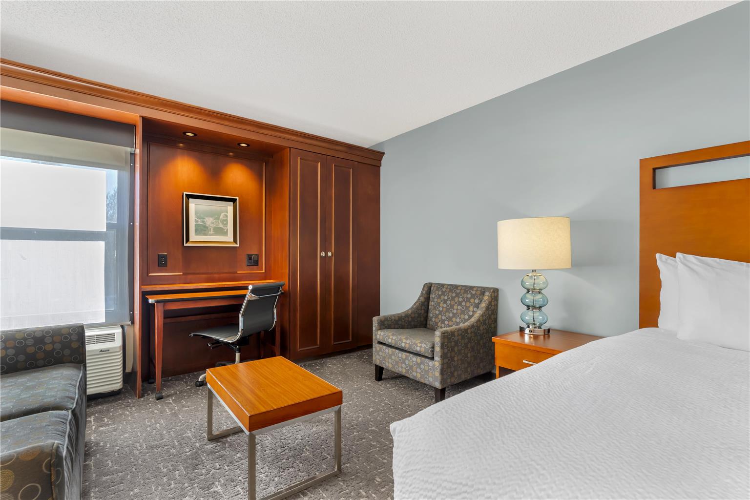 Best Western Plus Bellingham Image