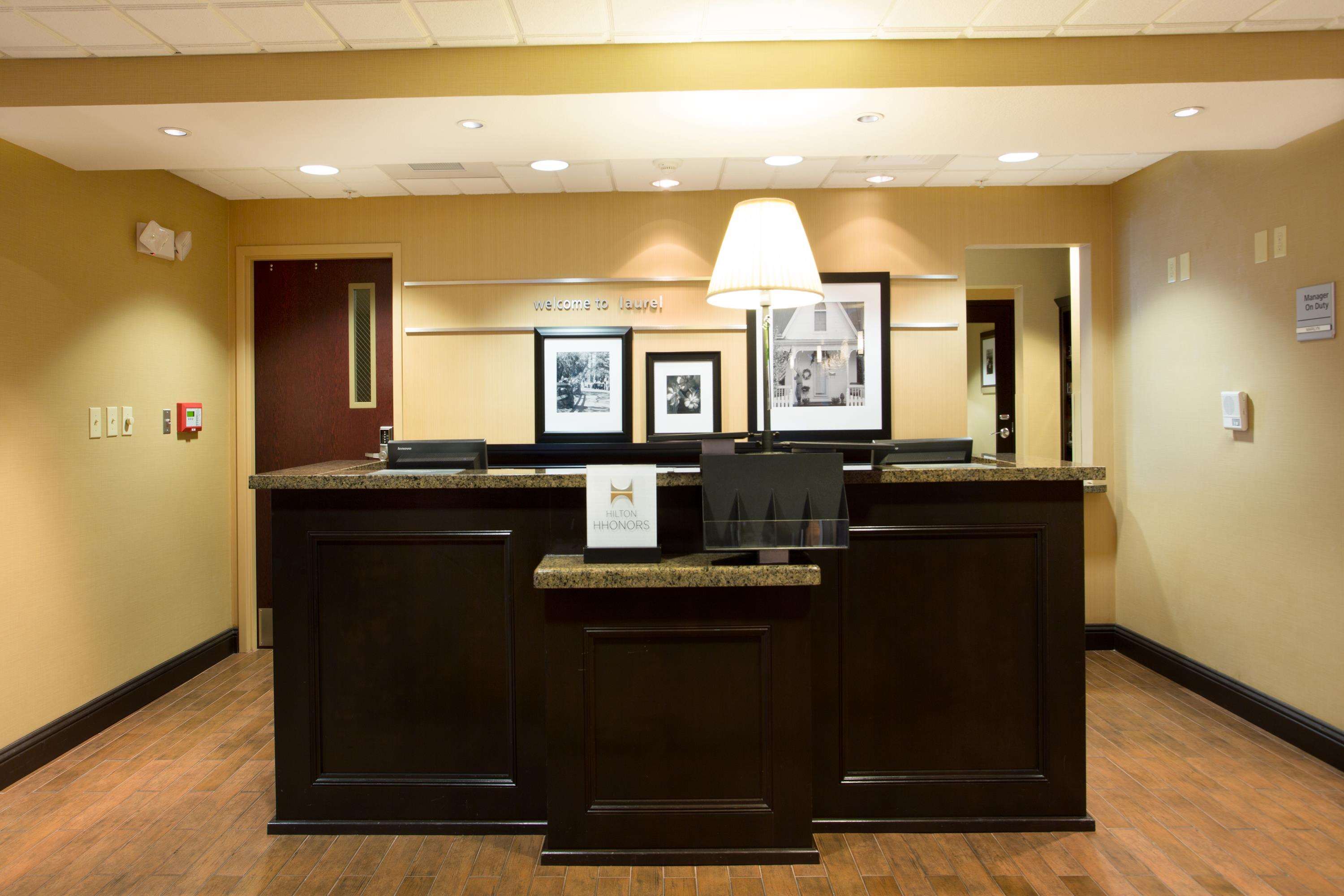 Hampton Inn & Suites Laurel, MS Photo