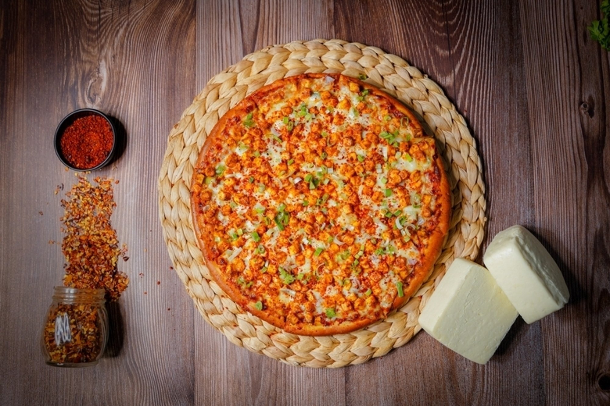 Achari Paneer Pizza