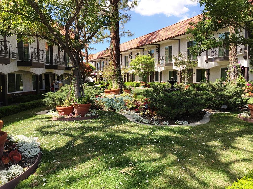 Laguna Hills Lodge Logo