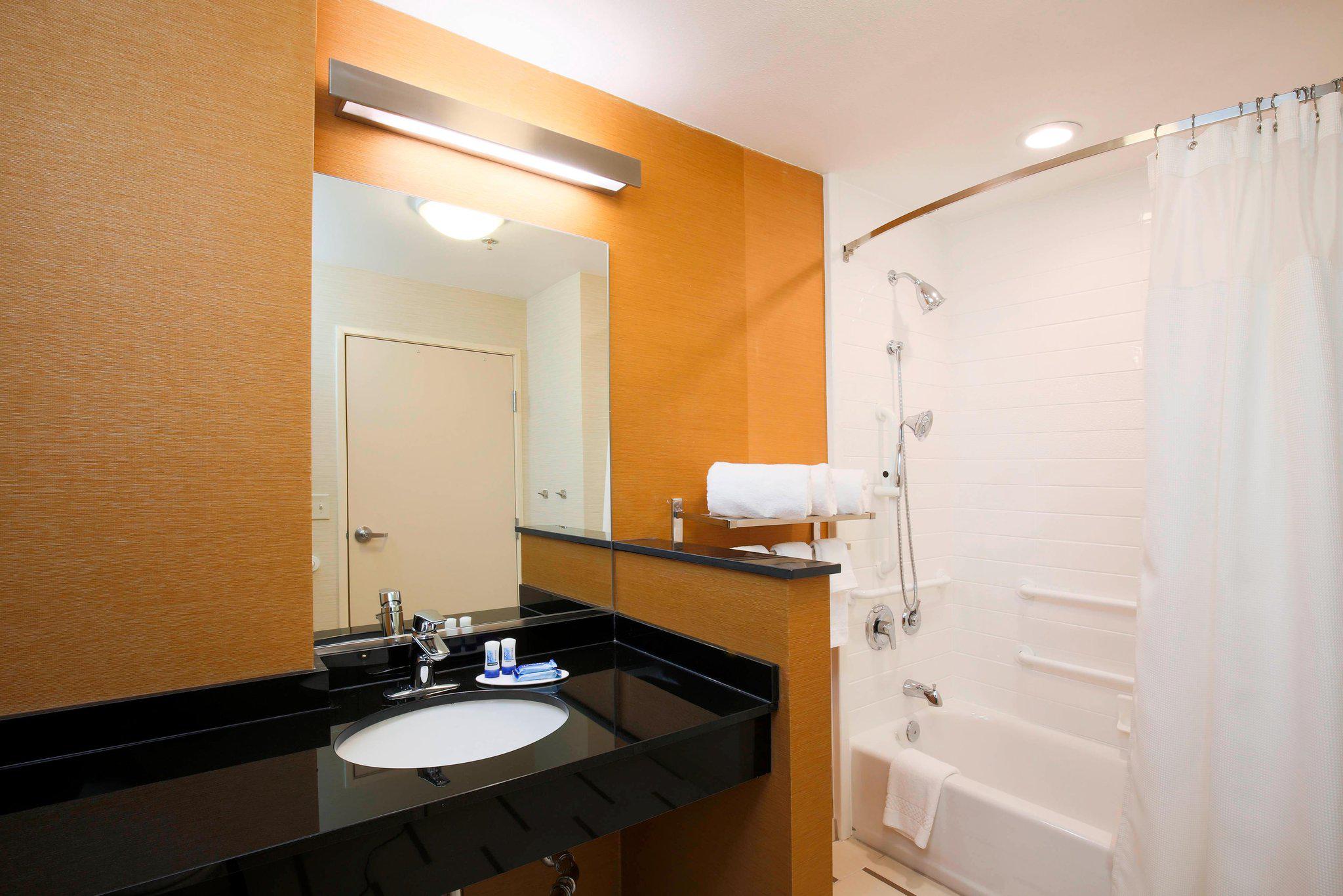 Fairfield Inn & Suites by Marriott El Paso Airport Photo