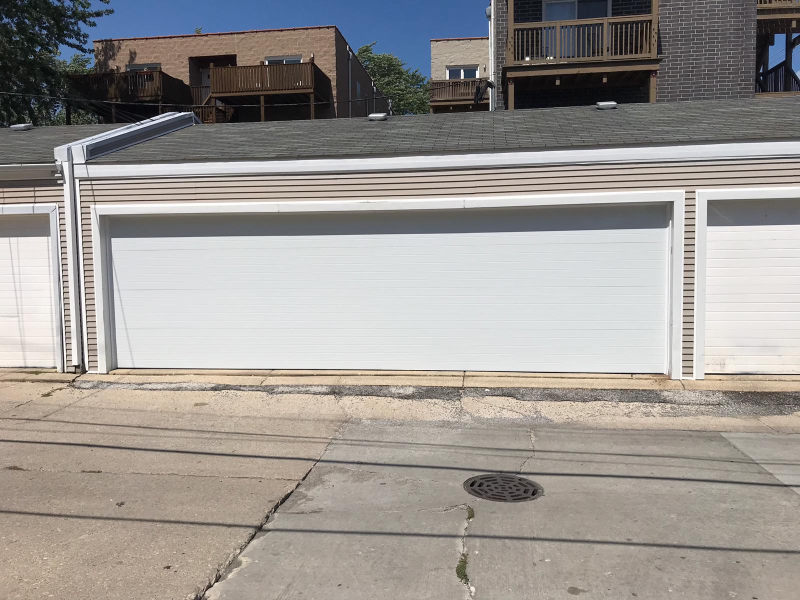 Robert's Garage Door Professionals of Chicago