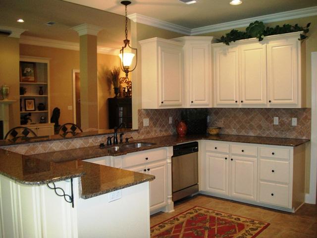 Precision Cabinets,Inc. Logo