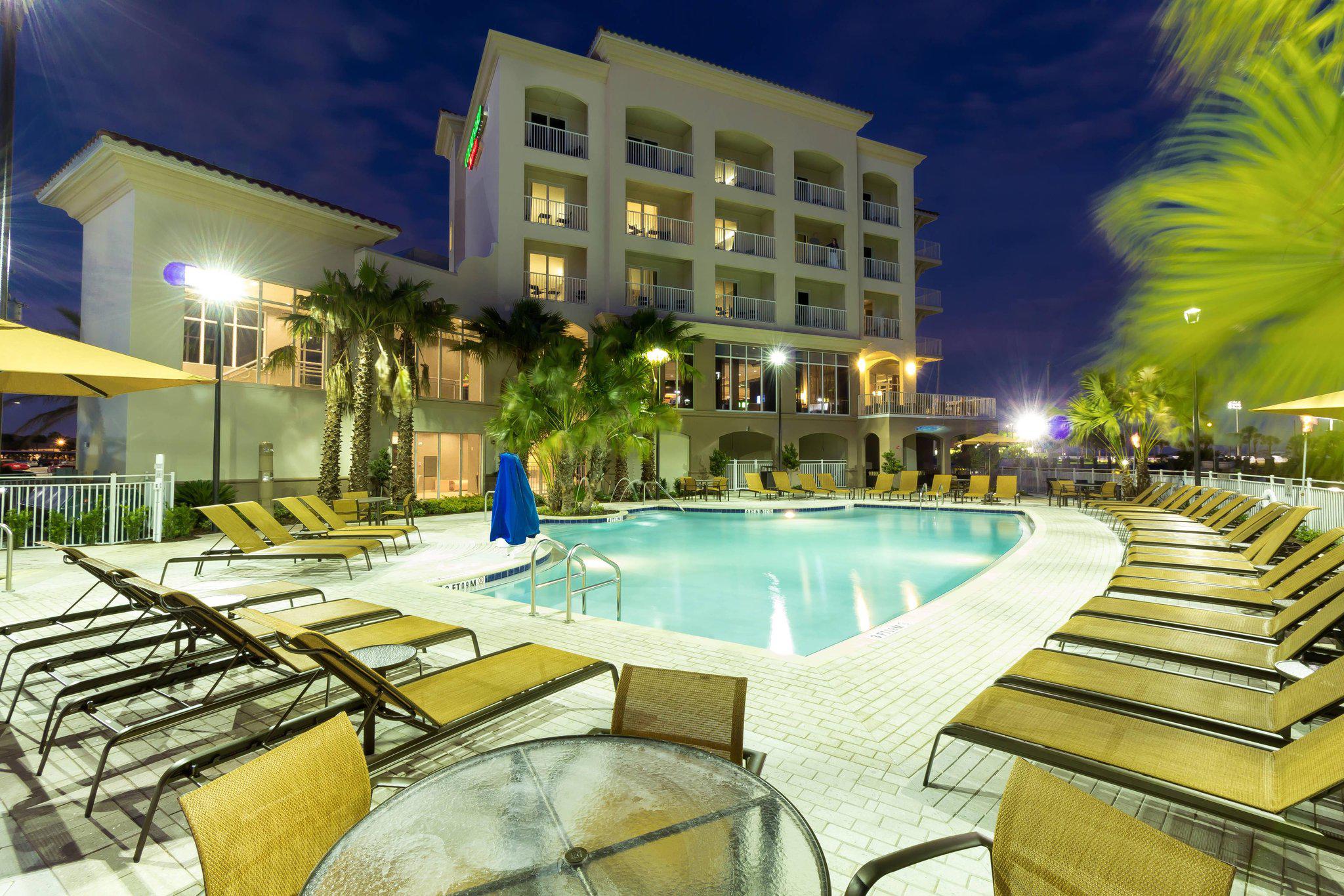 Courtyard by Marriott St. Petersburg Clearwater/Madeira Beach Photo