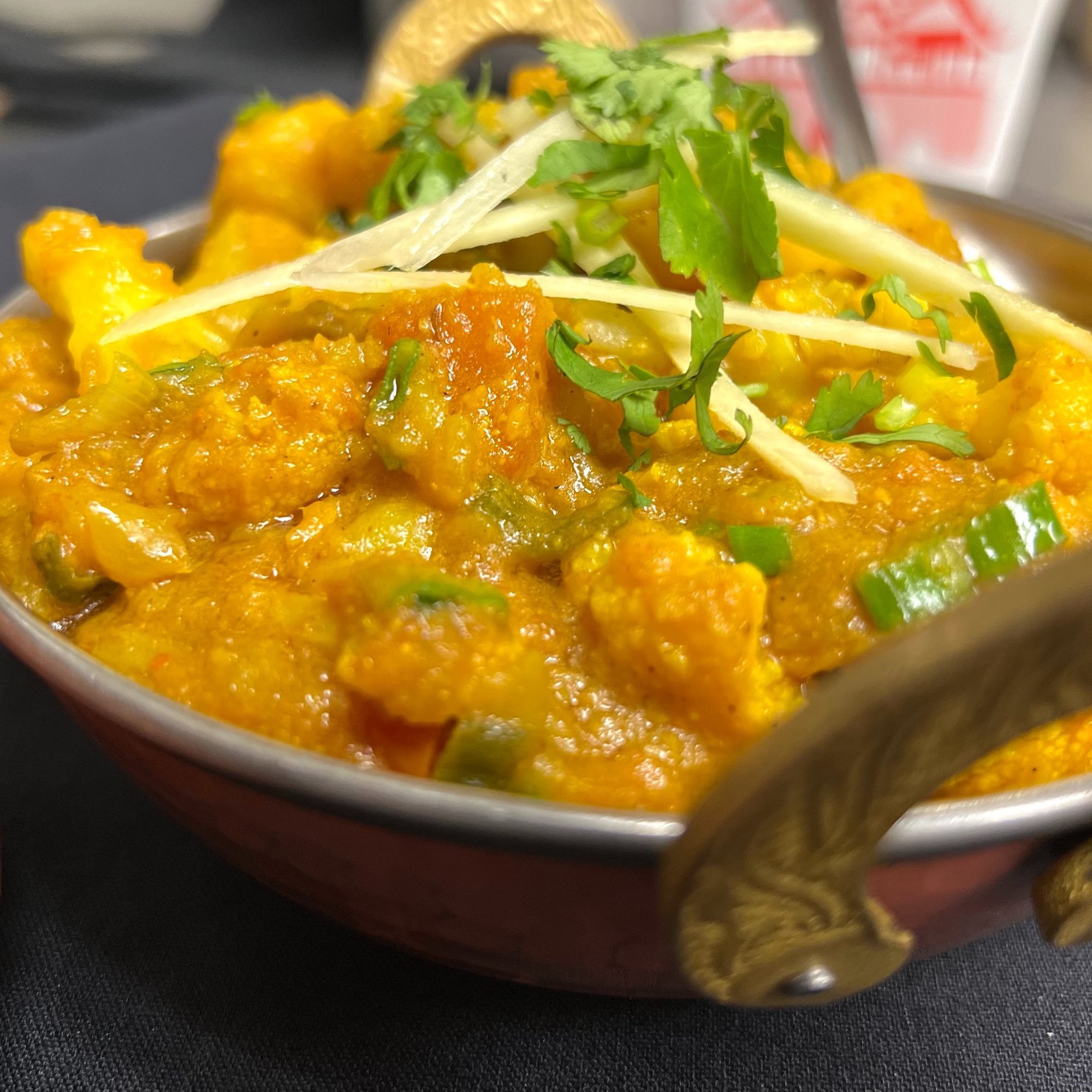 Lunch Aloo Gobi (Potatoes & Cauliflower)