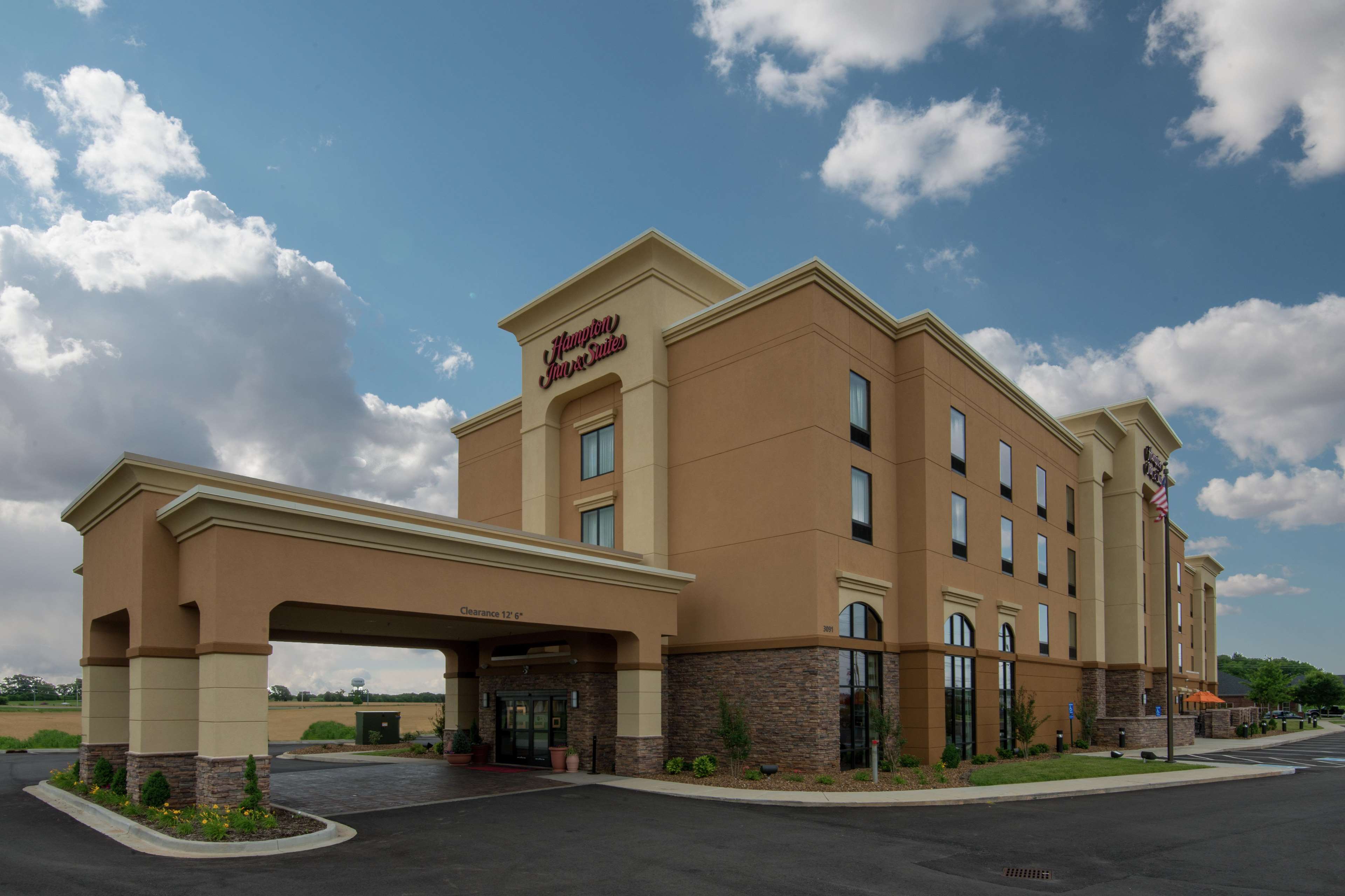 Hampton Inn & Suites Clarksville Photo