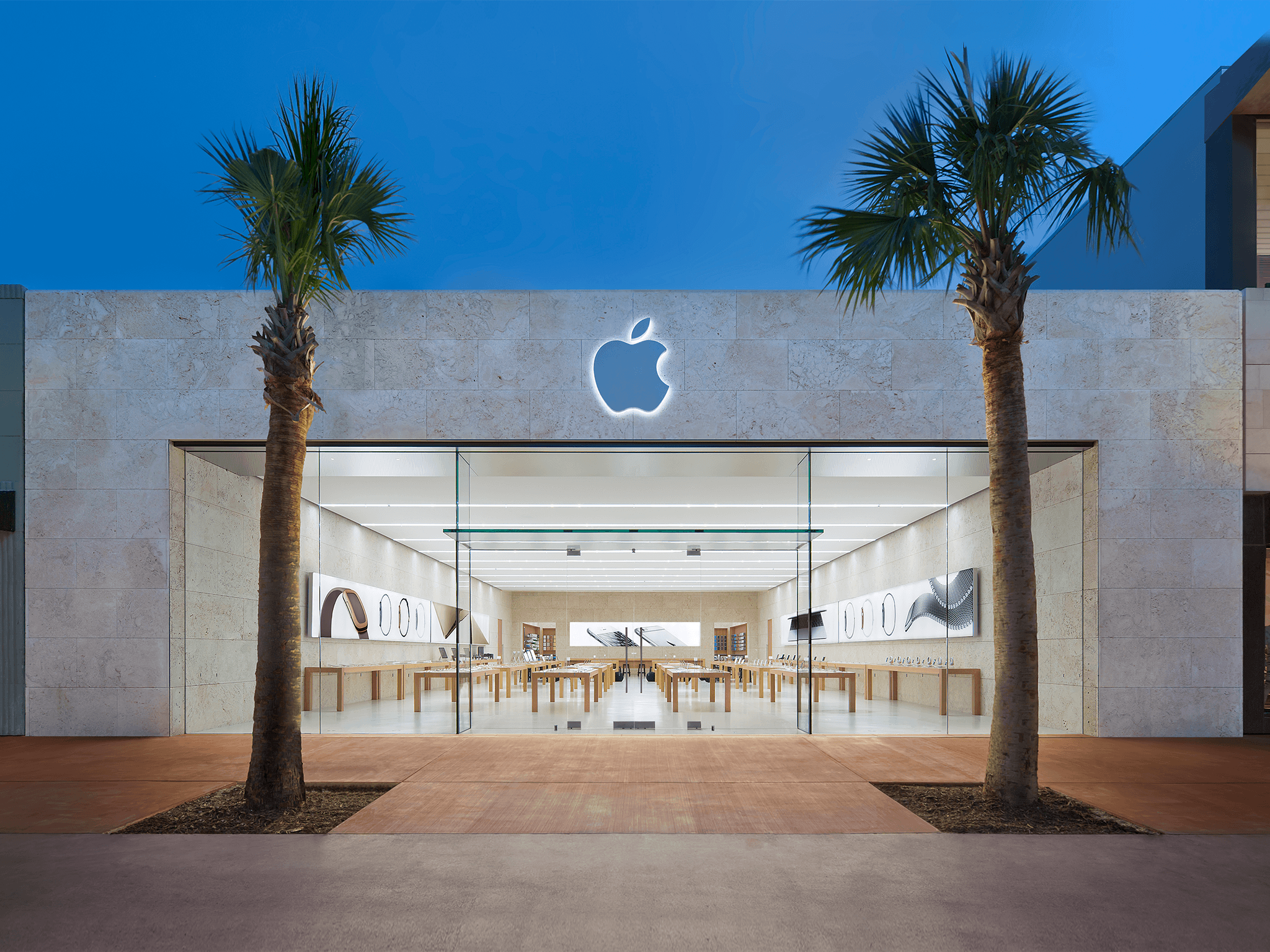 mac store in miami