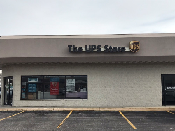 Facade of The UPS Store Lowell