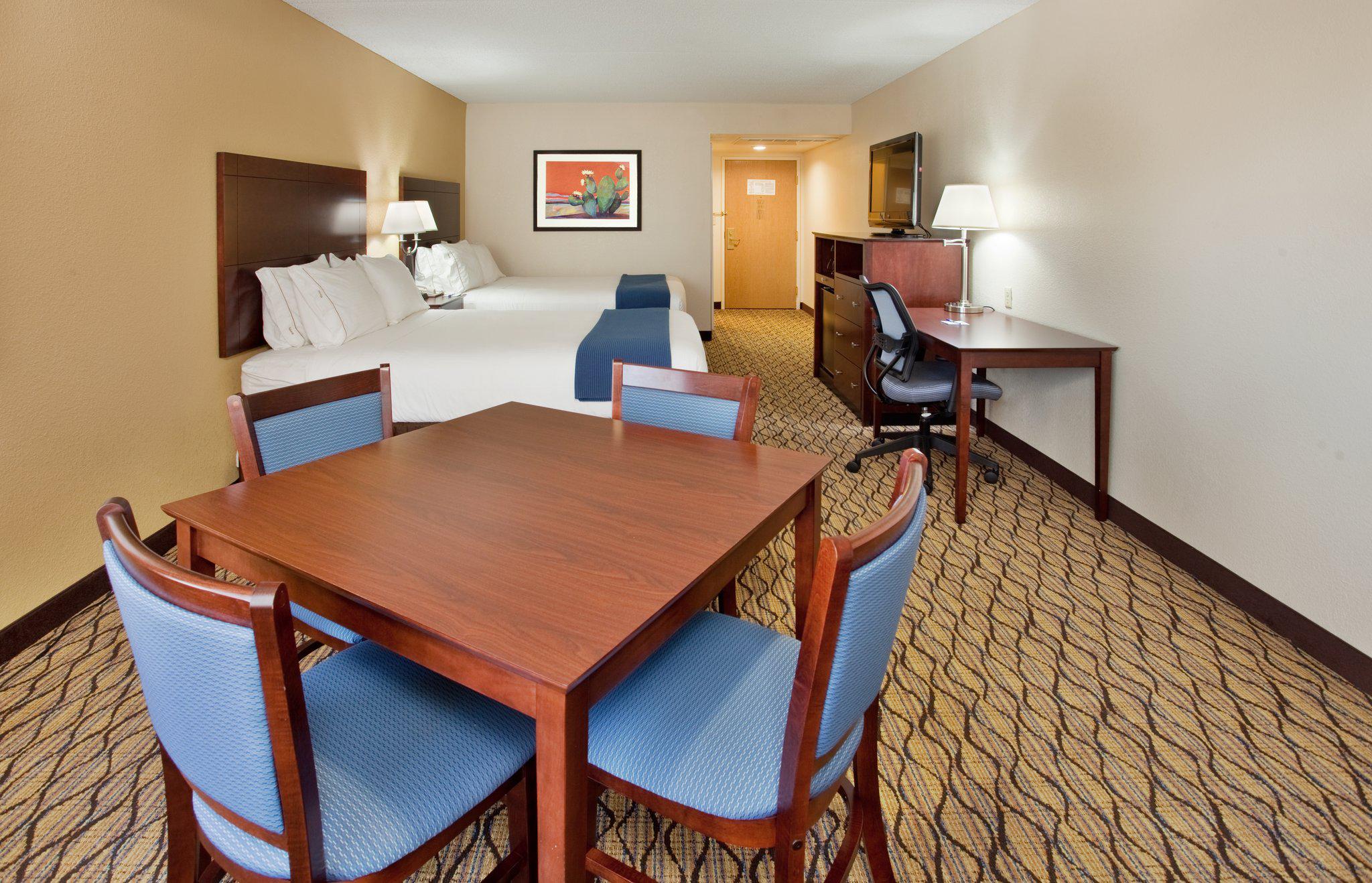 Holiday Inn Express Scottsdale North Photo