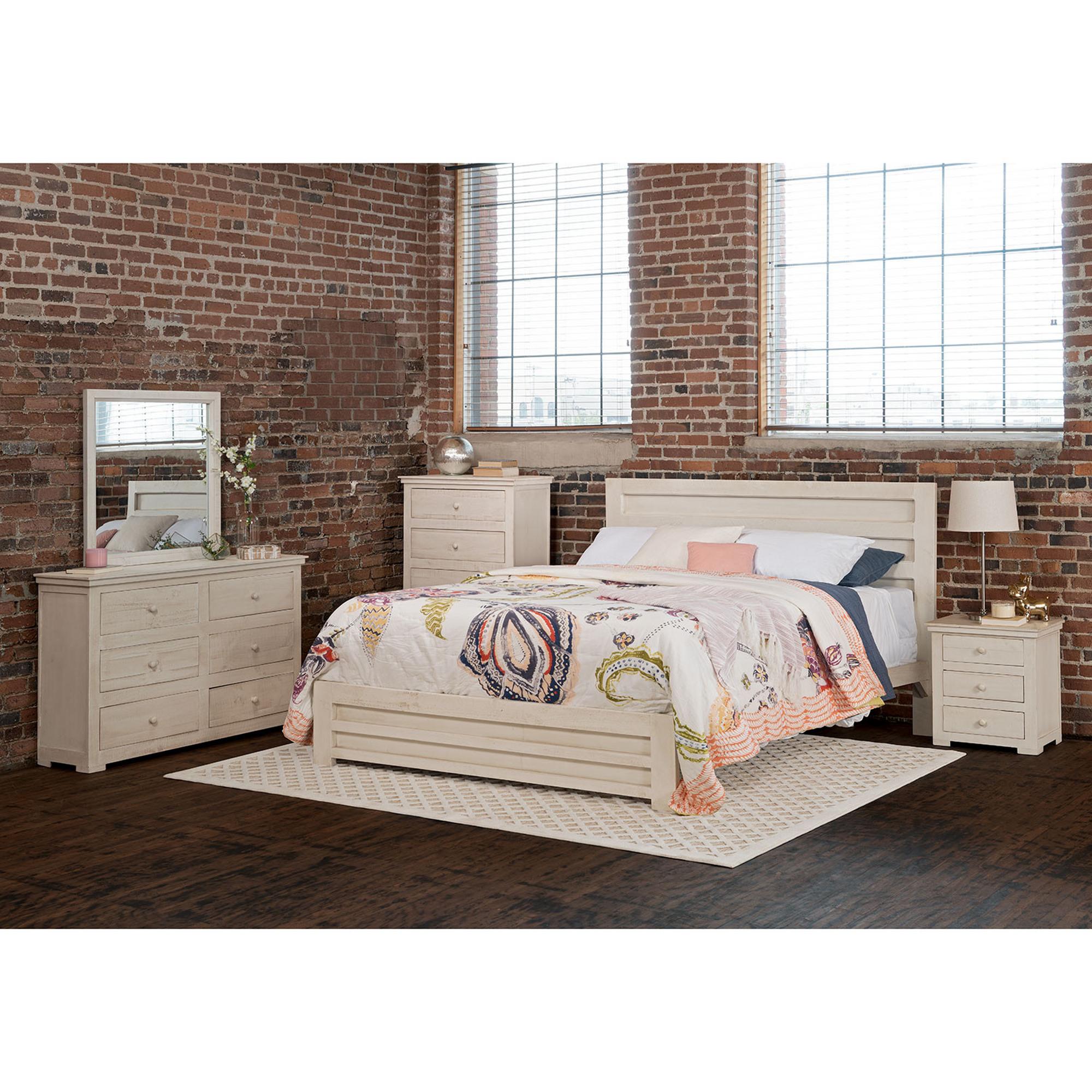 Queen Lorelei 7 Pc Bed w/Chest, Dresser, Mirror, Nightstand