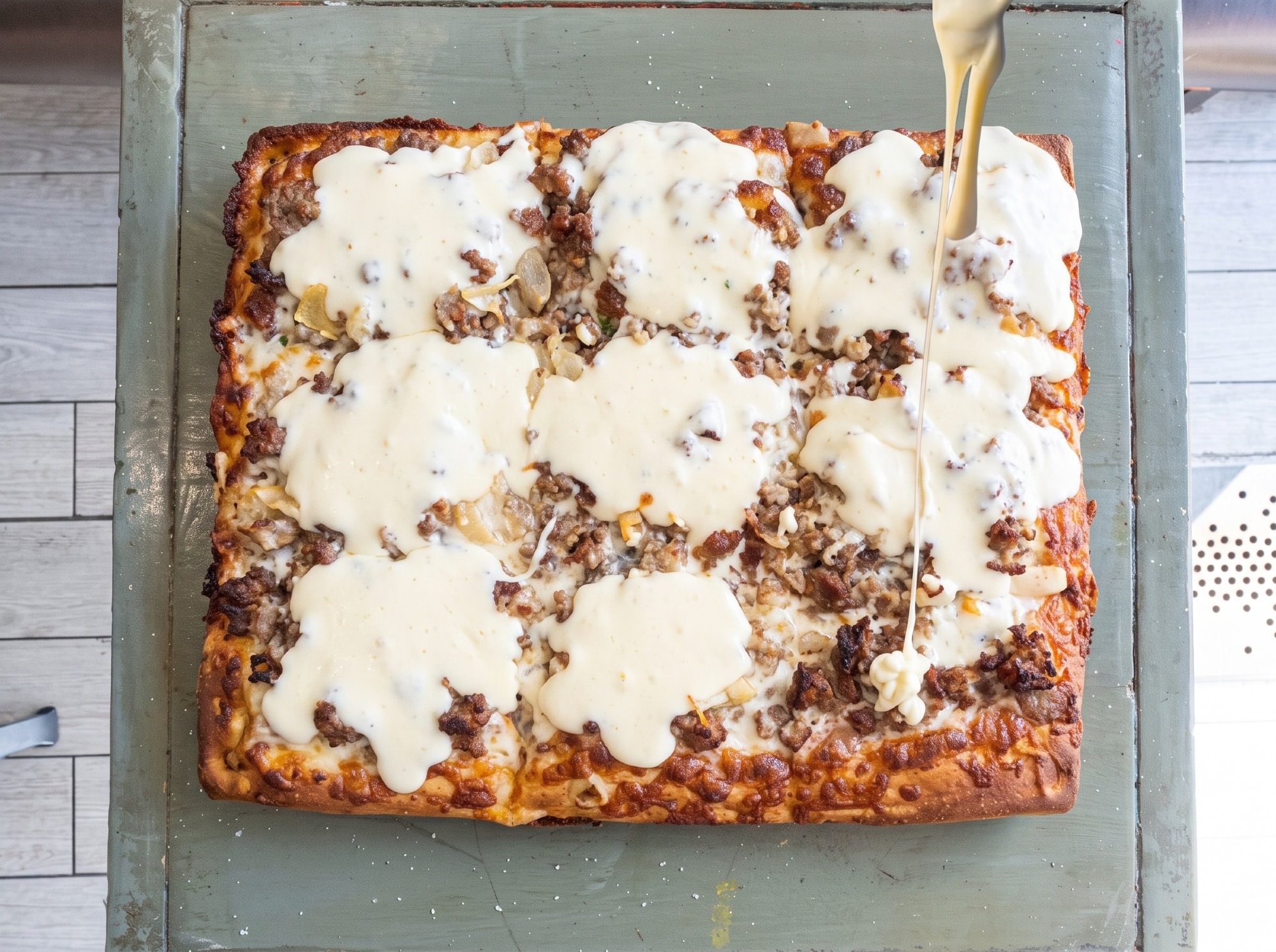 18" OG RIBEYE CHEESESTEAK SQUARE PIZZA