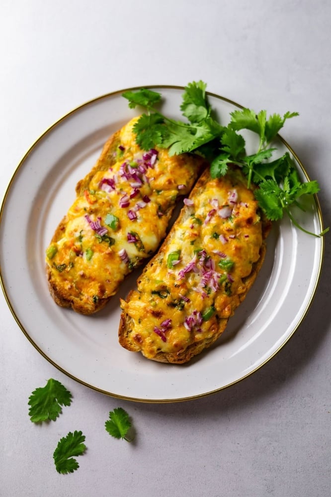 CHEESE CHILLI TOAST