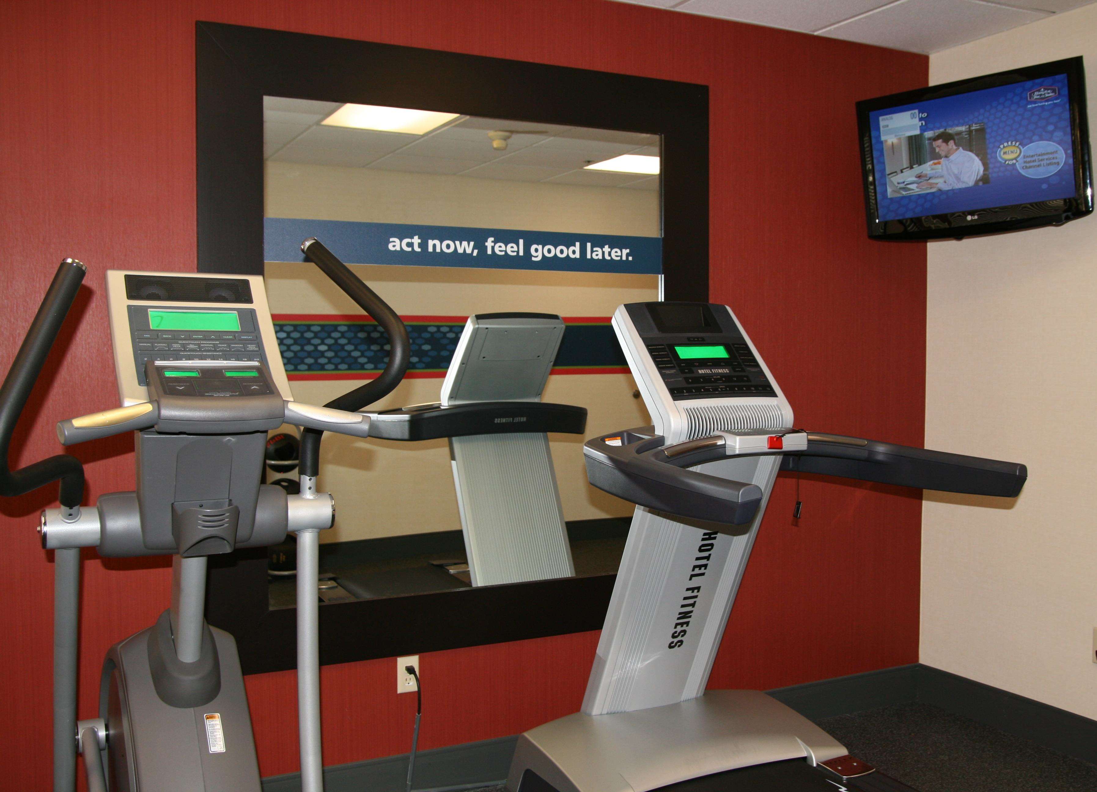 Hampton Inn & Suites Houston-Cypress Station Photo