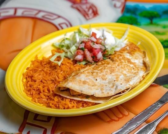 Lunch Chicken and Spinach Quesadilla