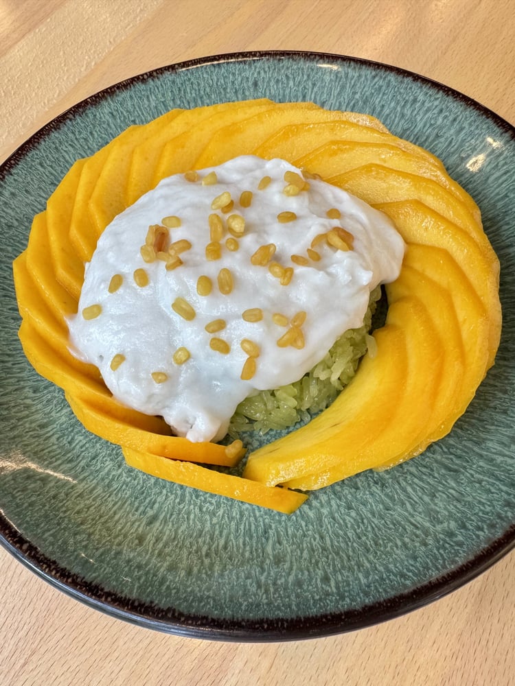 Mango with Sweet Sticky Rice