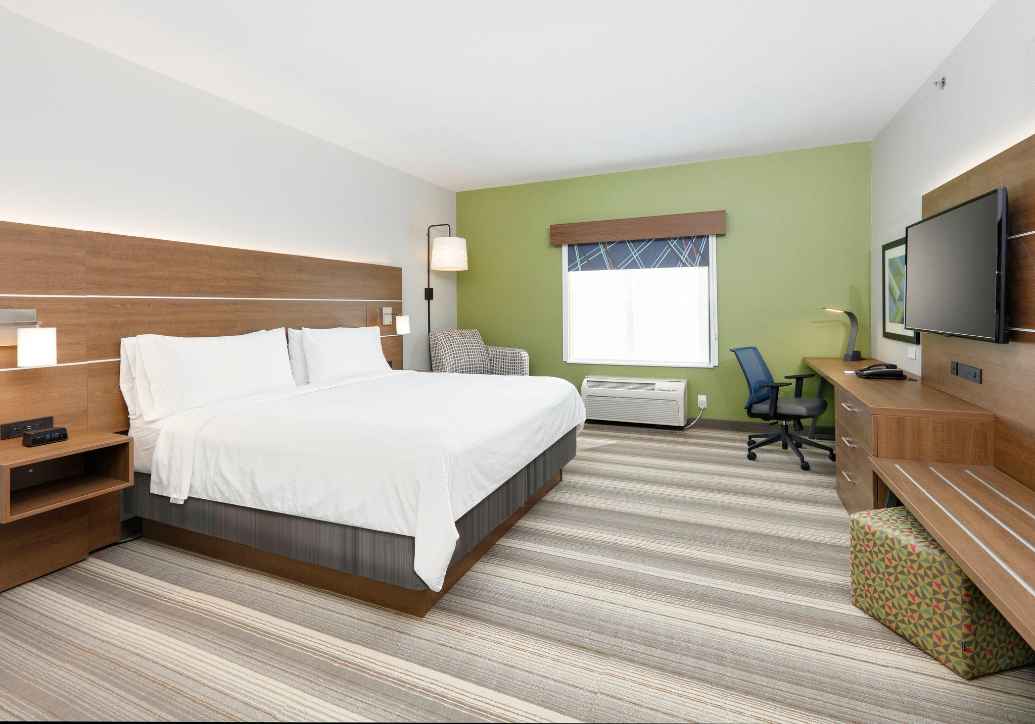 Holiday Inn Express & Suites Denton-Unt-Twu Photo