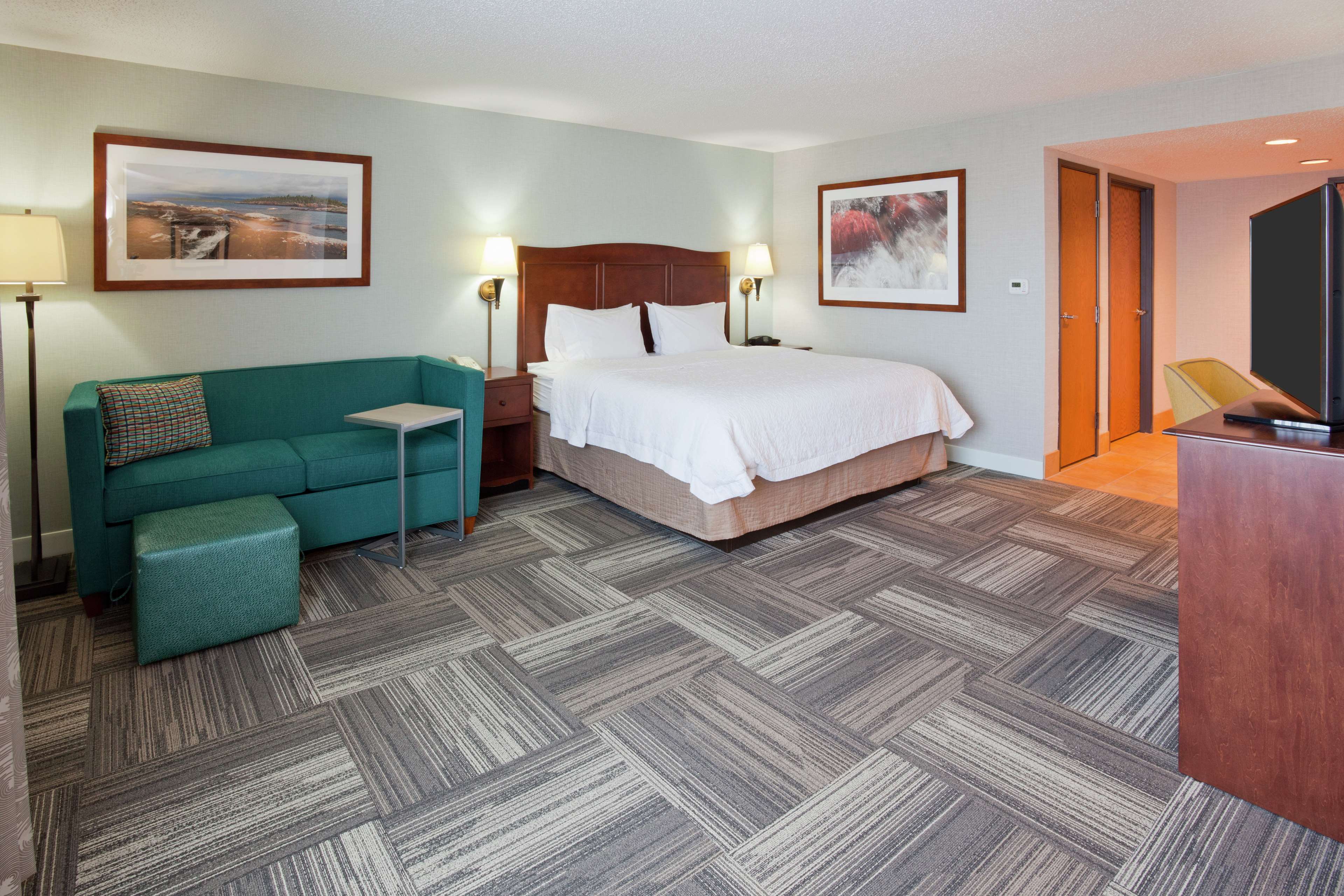 Guest room