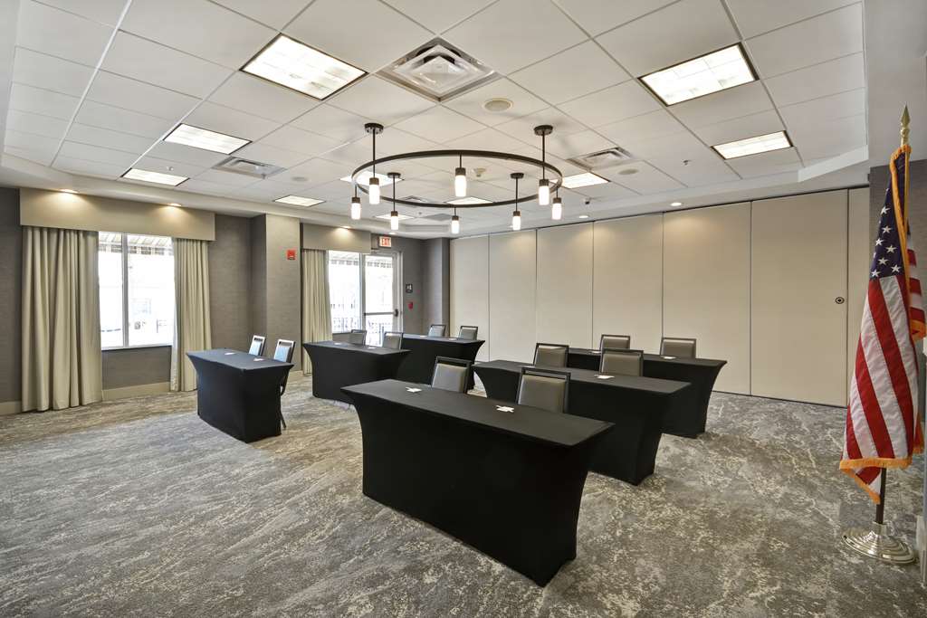 Hilton Garden Inn Panama City Image