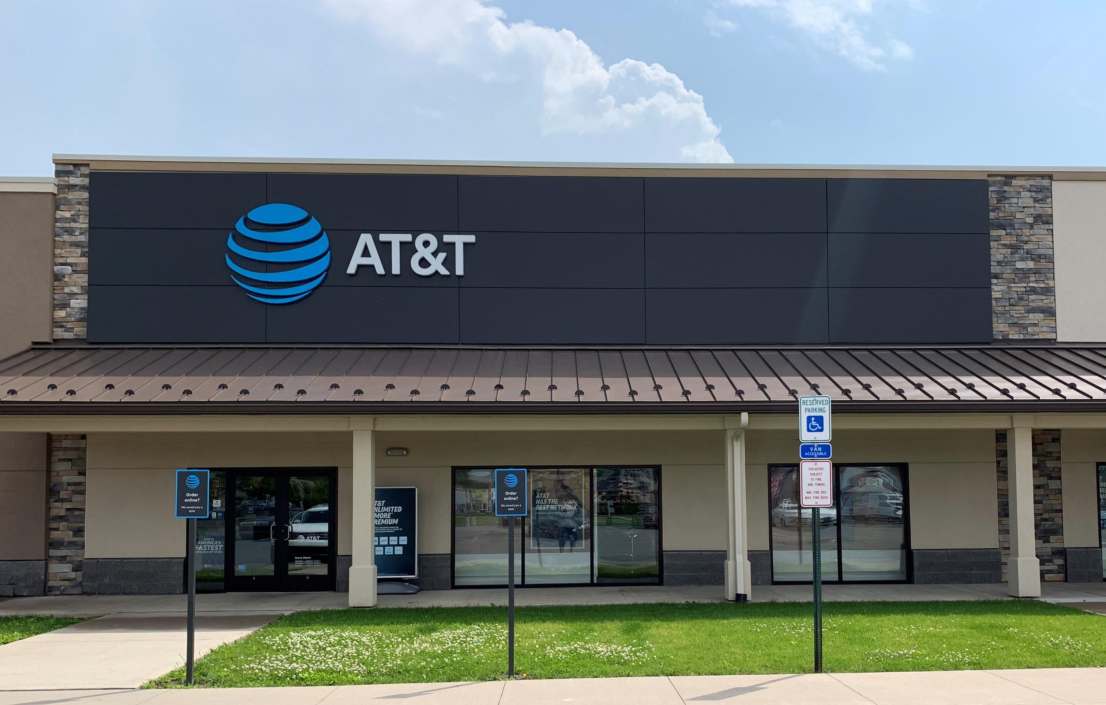 AT&T Store Photo