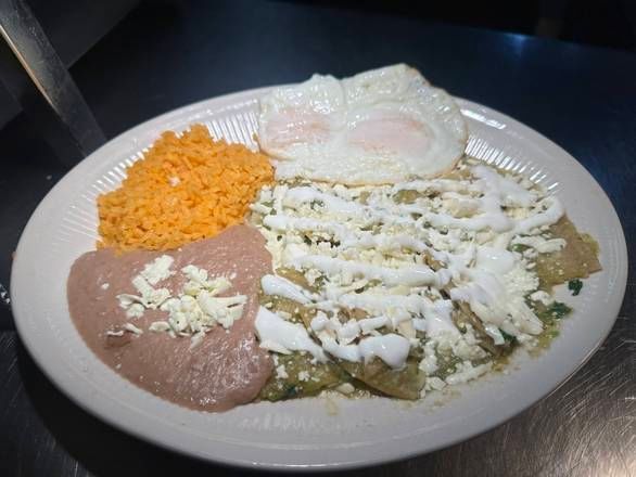 Chilaquiles Con Huevos (Verdes / Rojos)