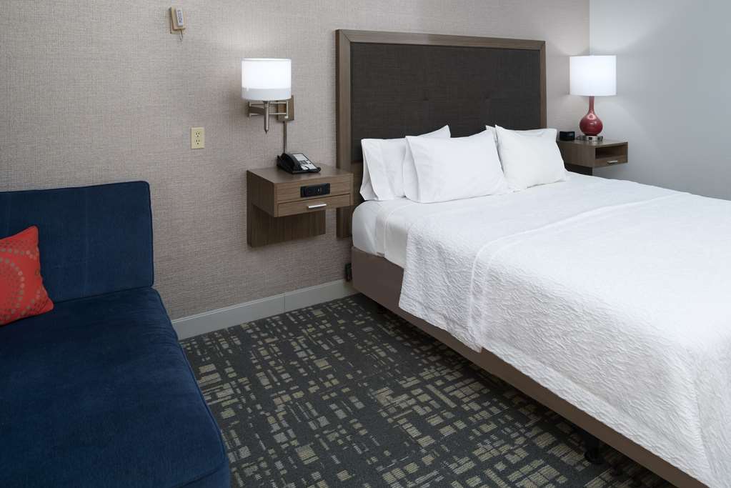 Hampton Inn North Sioux City Image