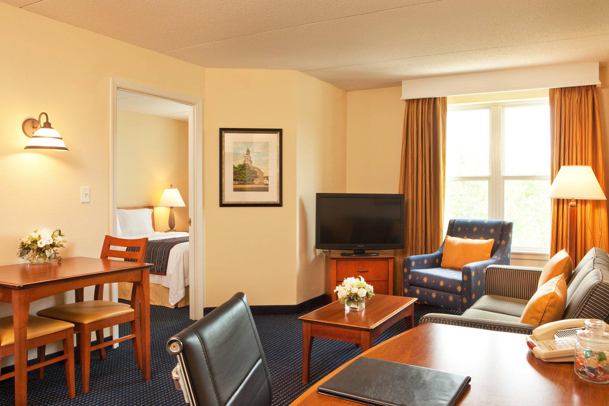 Residence Inn by Marriott Boston Woburn Photo