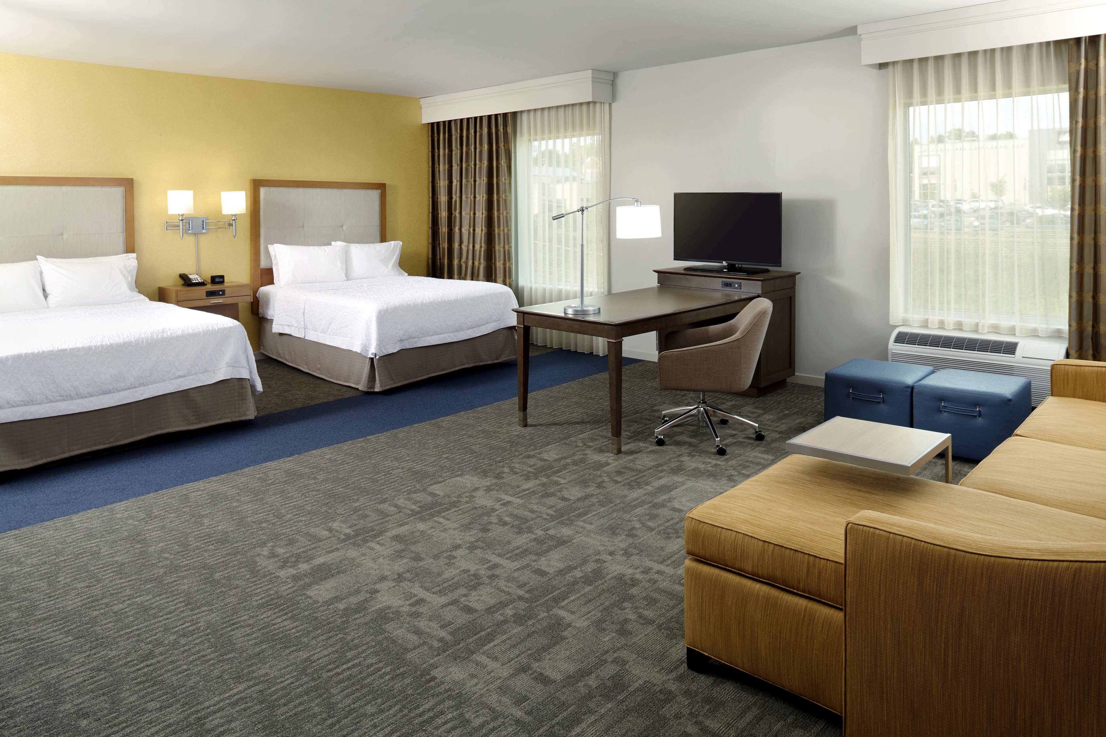 Hampton Inn & Suites Pittsburgh Airport South–Settlers Ridge Photo