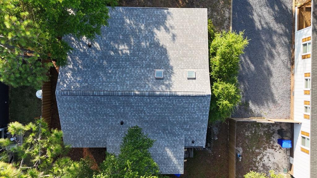 Willis Roofing Image