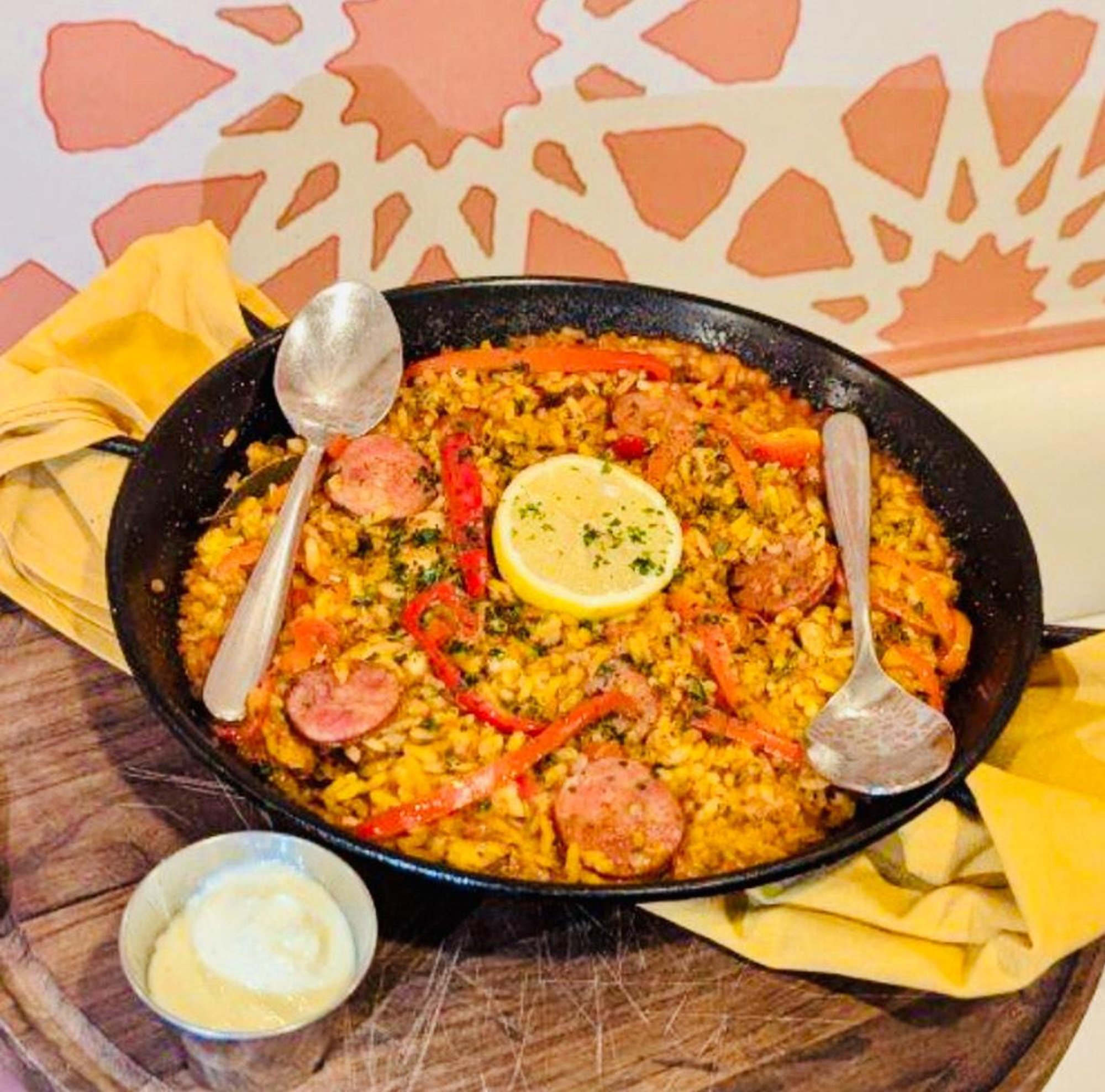 Sausage and Chicken Paella (Chorizo y Pollo)