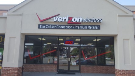 Verizon Authorized Retailer - TCC Photo