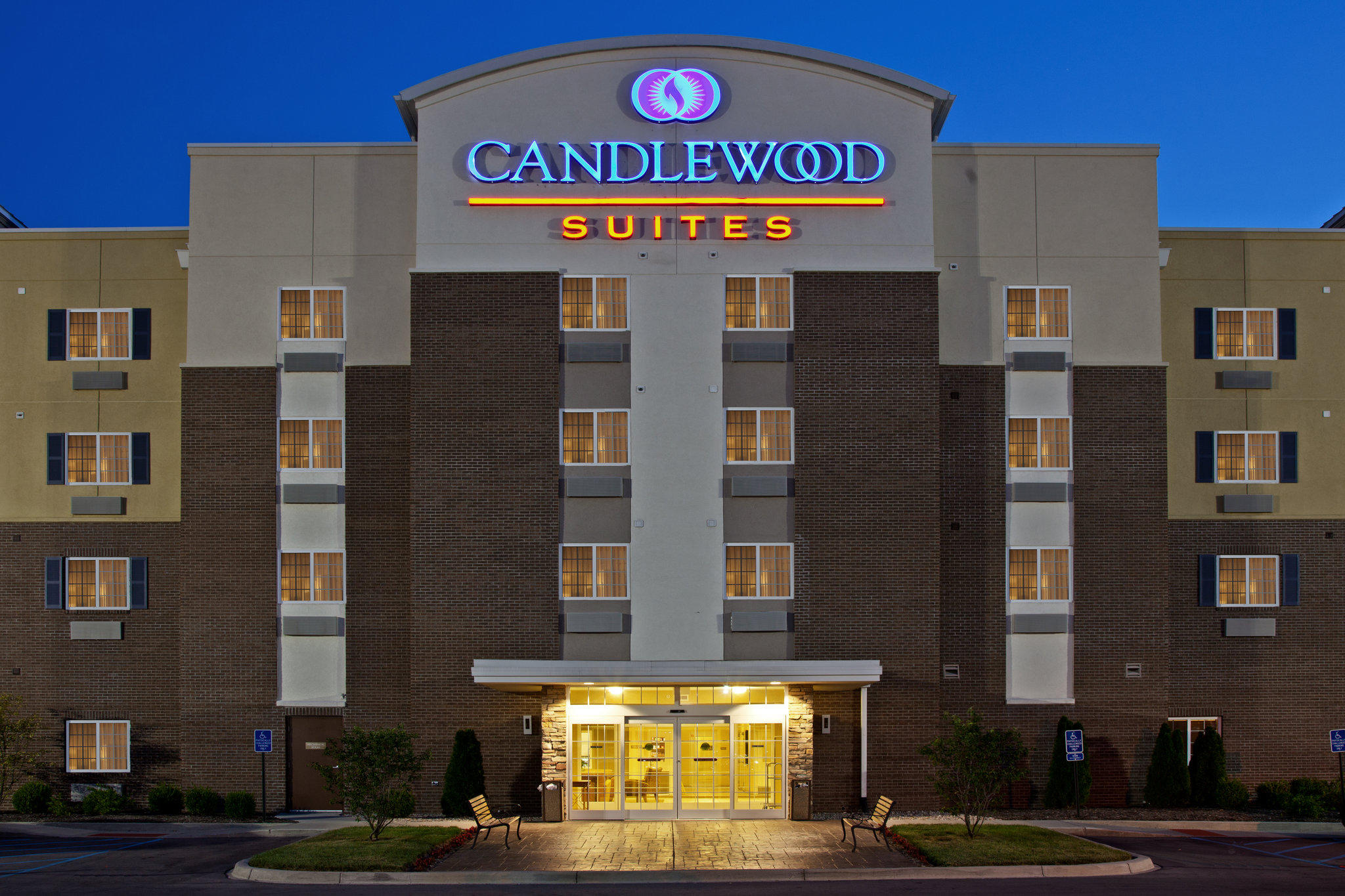 Candlewood Suites Louisville North Photo