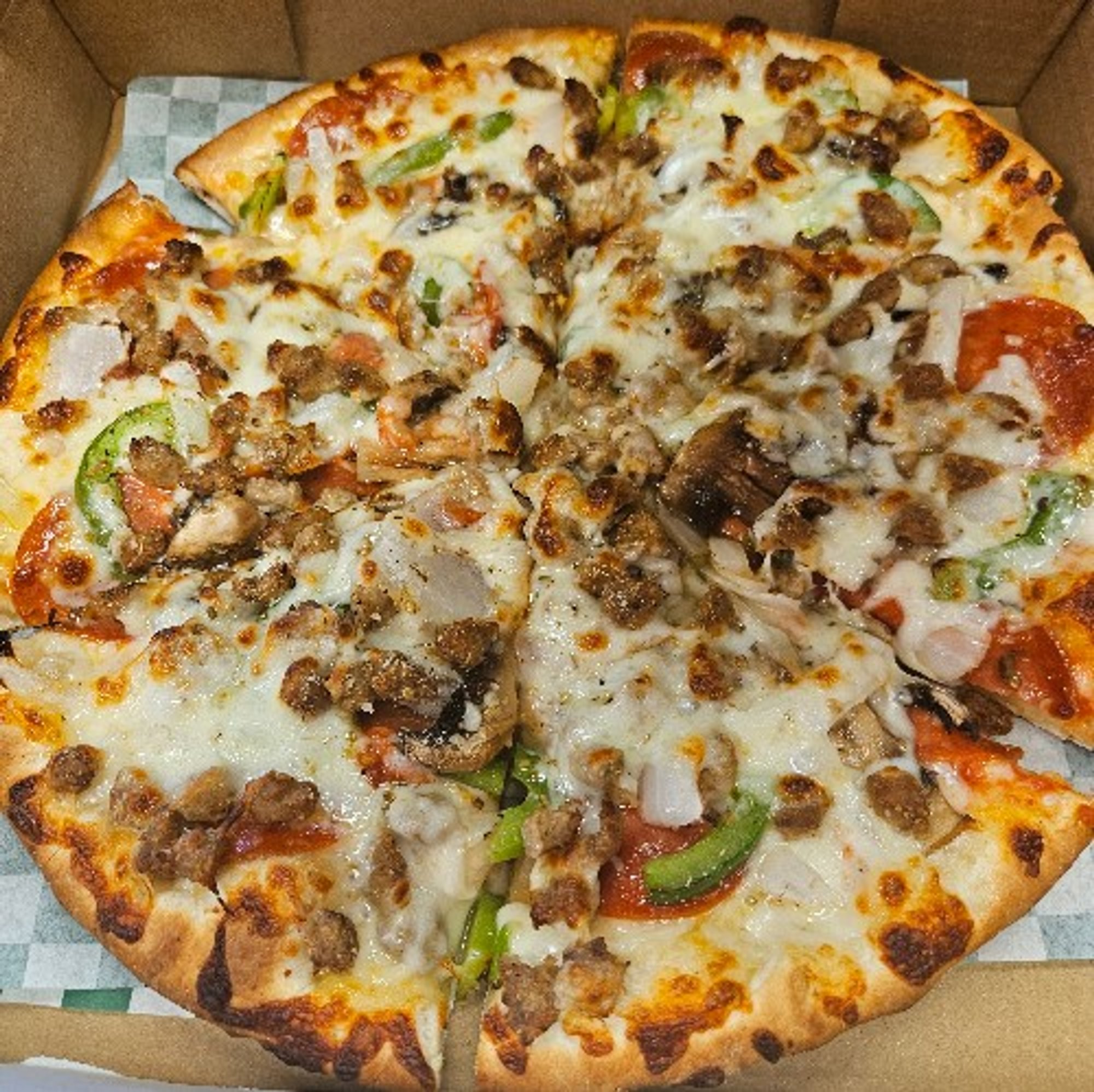 Furio's Supreme Pizza (Large)