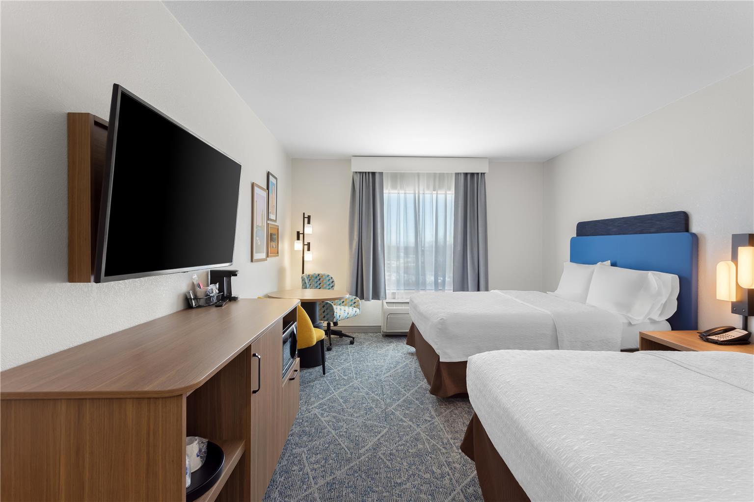 Hampton Inn & Suites Chicago Deer Park Image
