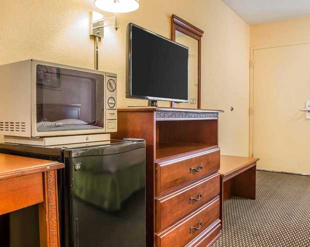 Images Econo Lodge