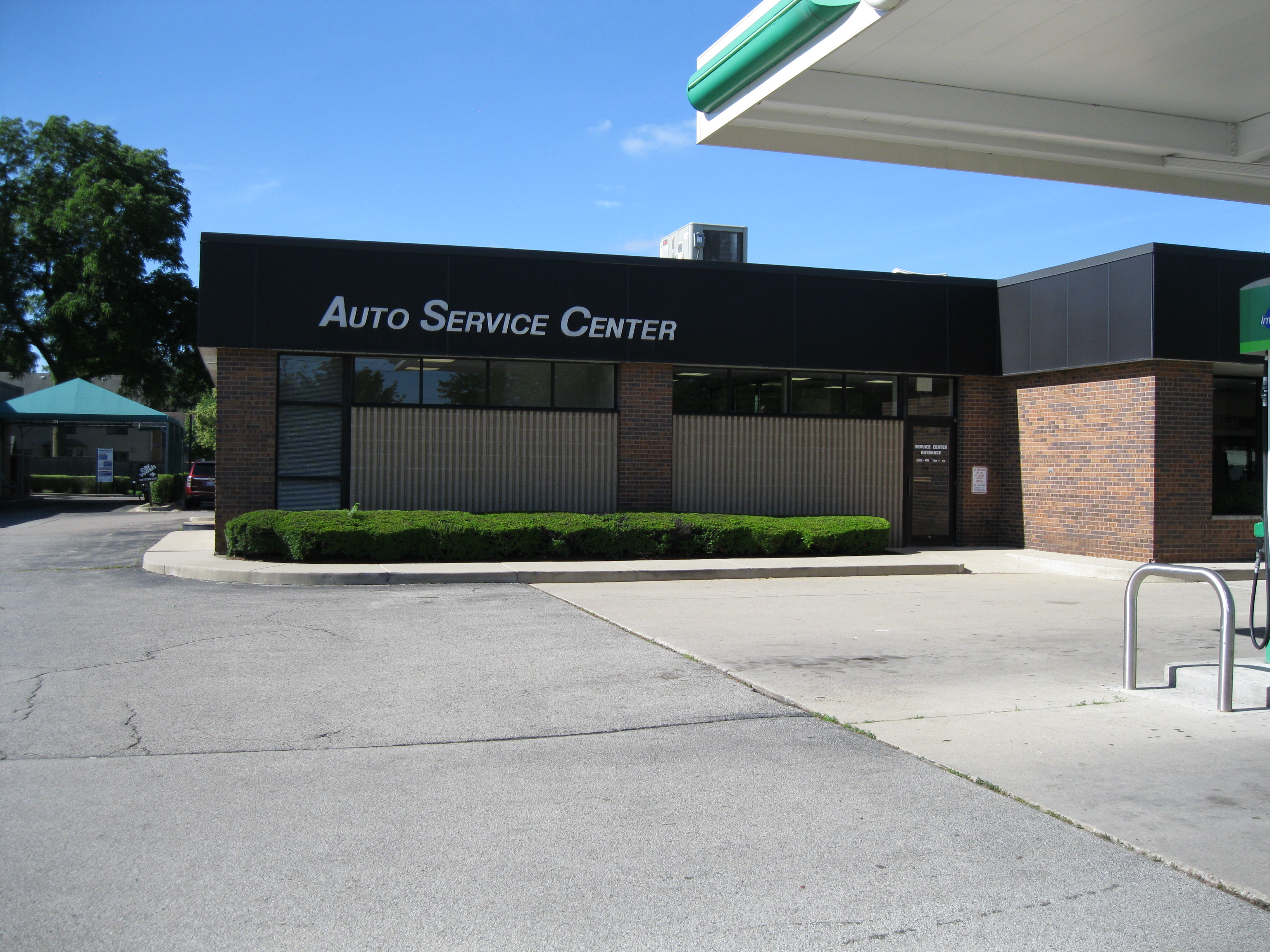 Dundee & Wolf Automotive Services Photo