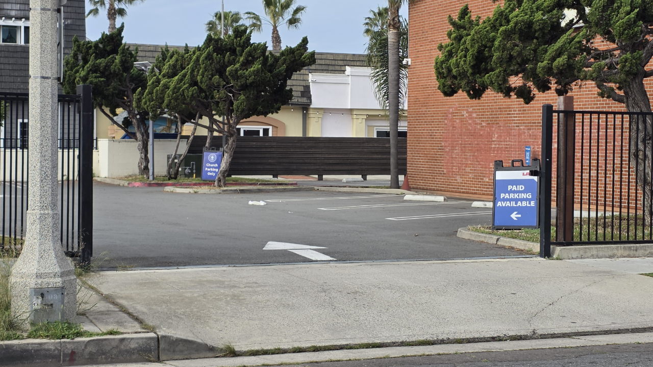 LAZ Parking - 211 N. Freeman St.