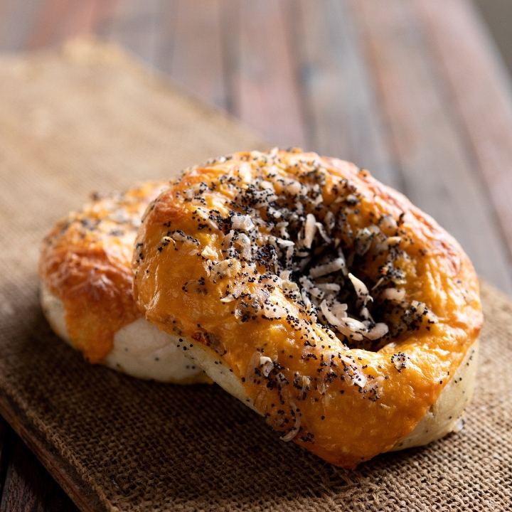 Cheese Onion Bagel