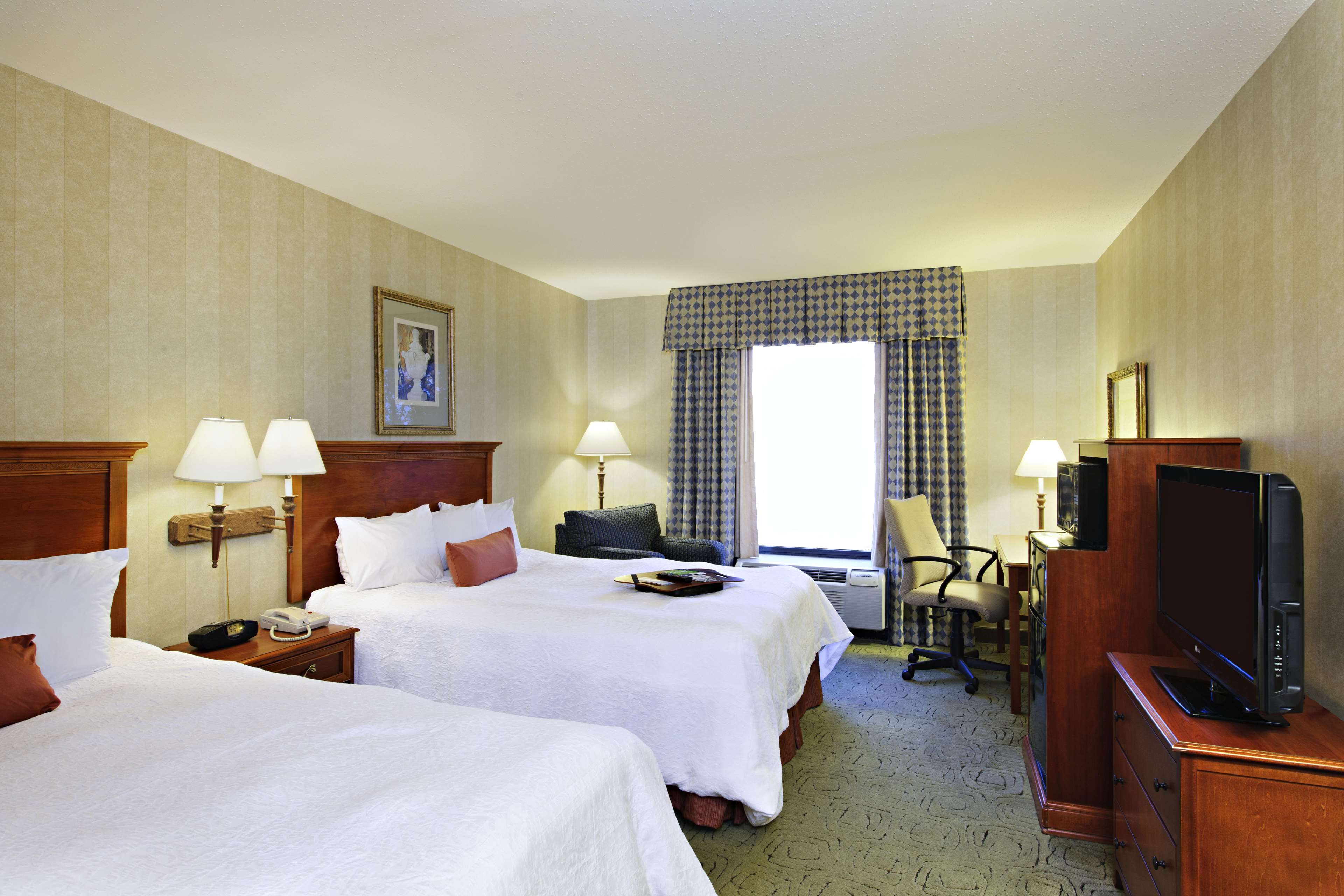 Hampton Inn Long Island - Brookhaven Photo