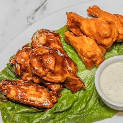 8 Buffalo Wings