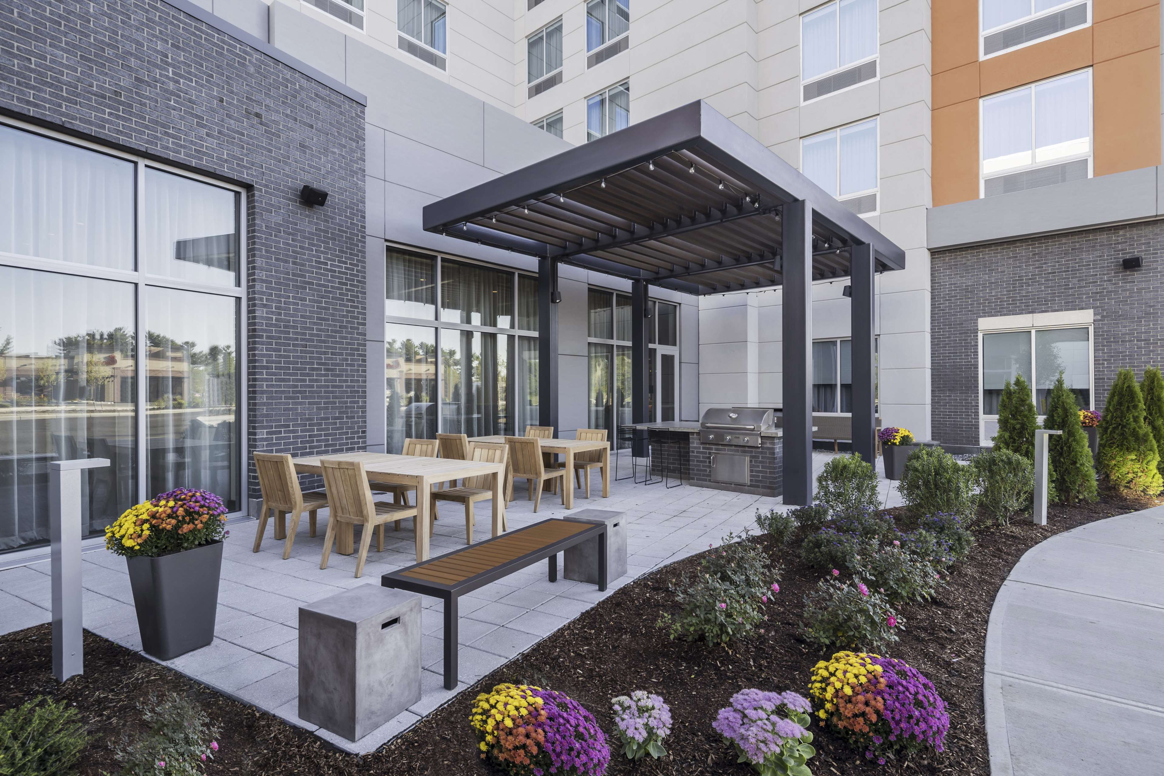 Homewood Suites by Hilton Boston Woburn Photo