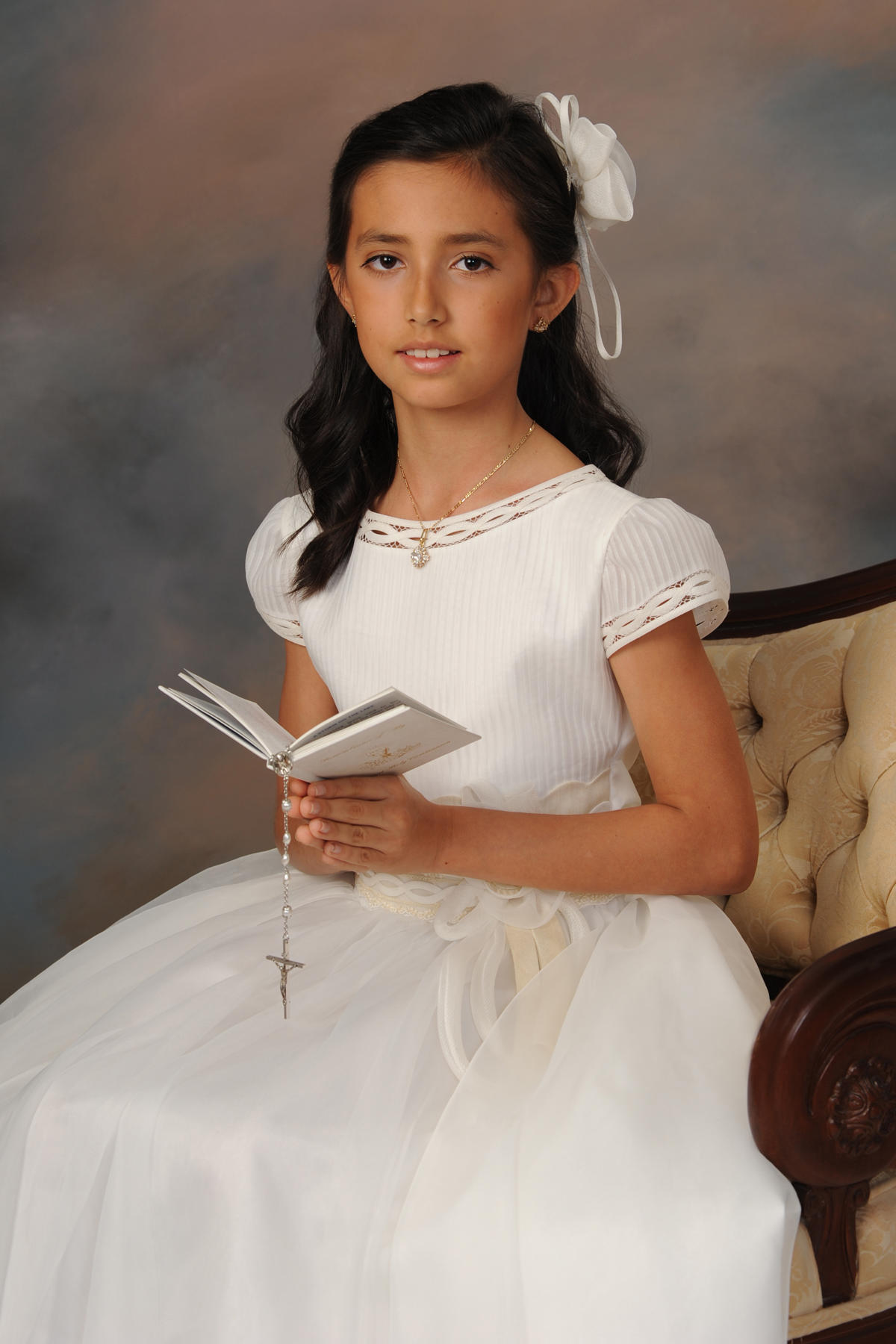 Photography by Marybeth Logo