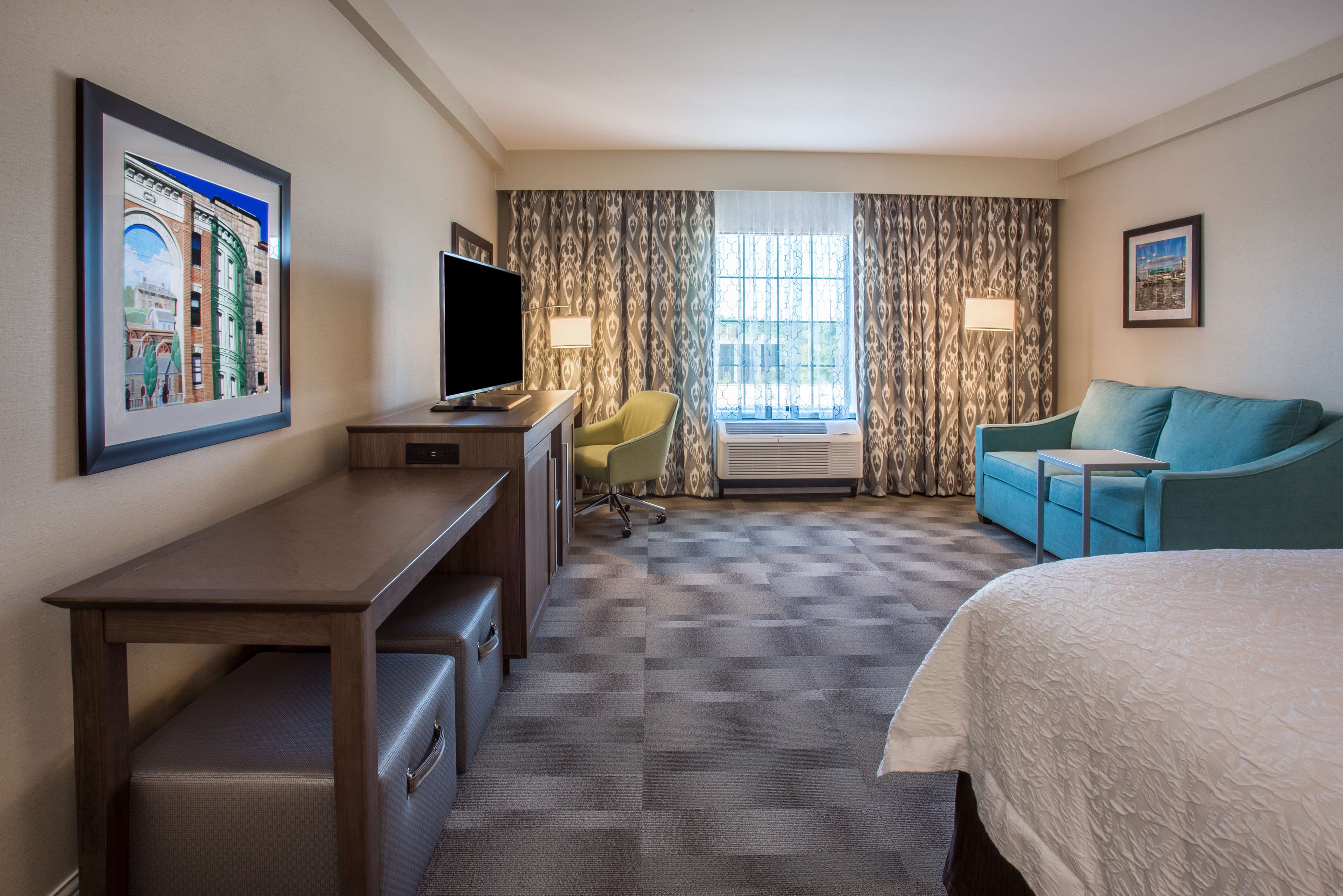 Guest room