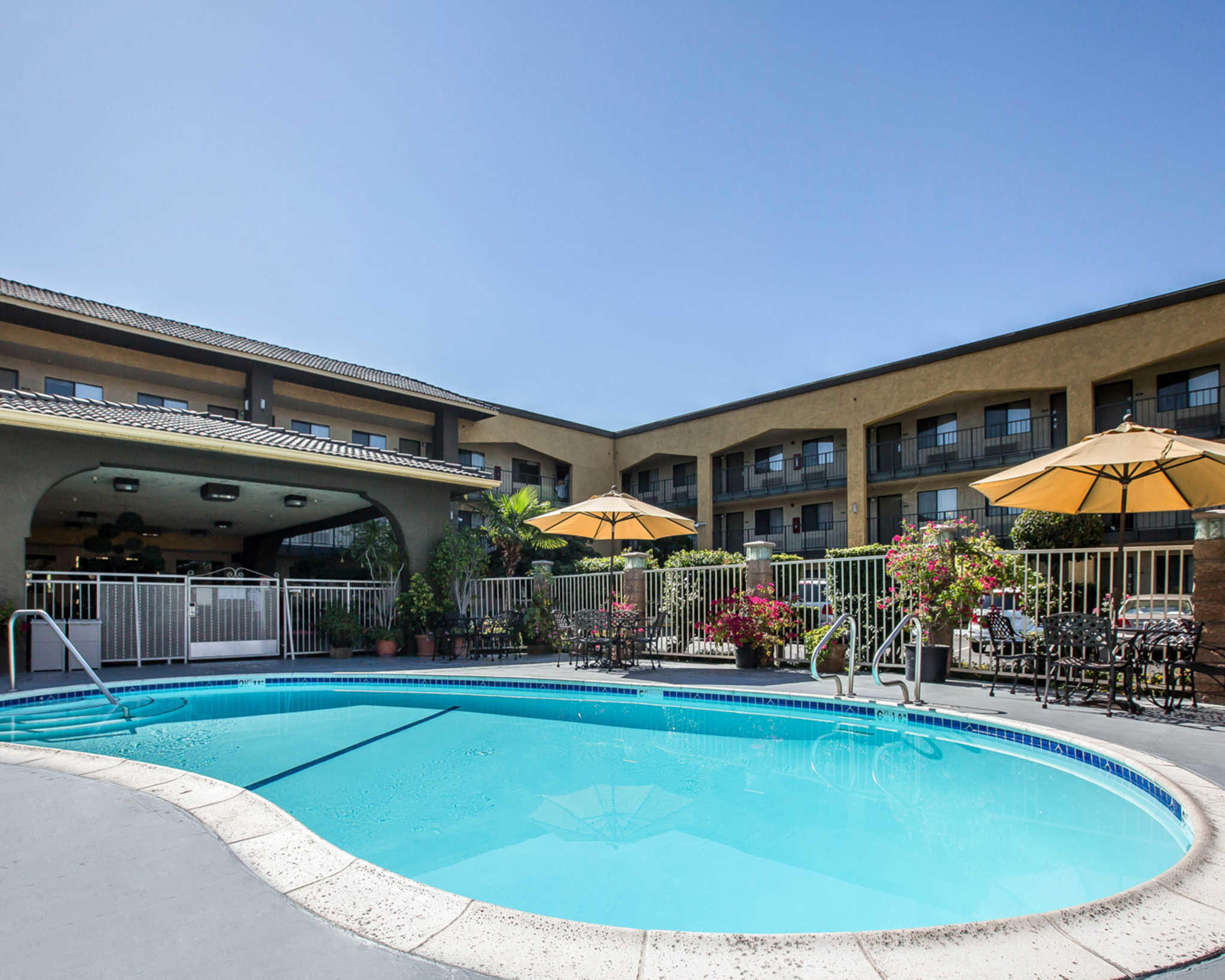 ontario airport hotel conference center