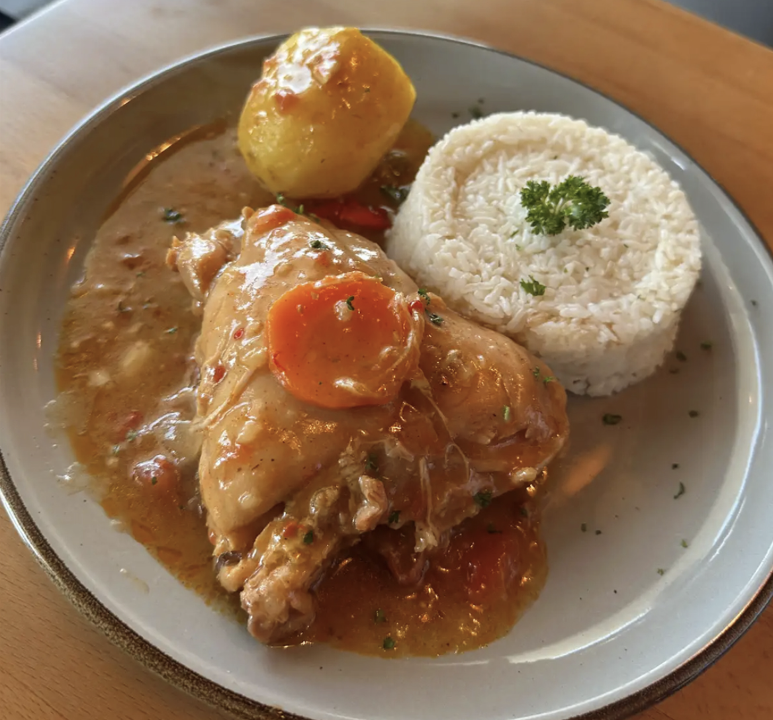 Sudado de Pollo Lunch Special